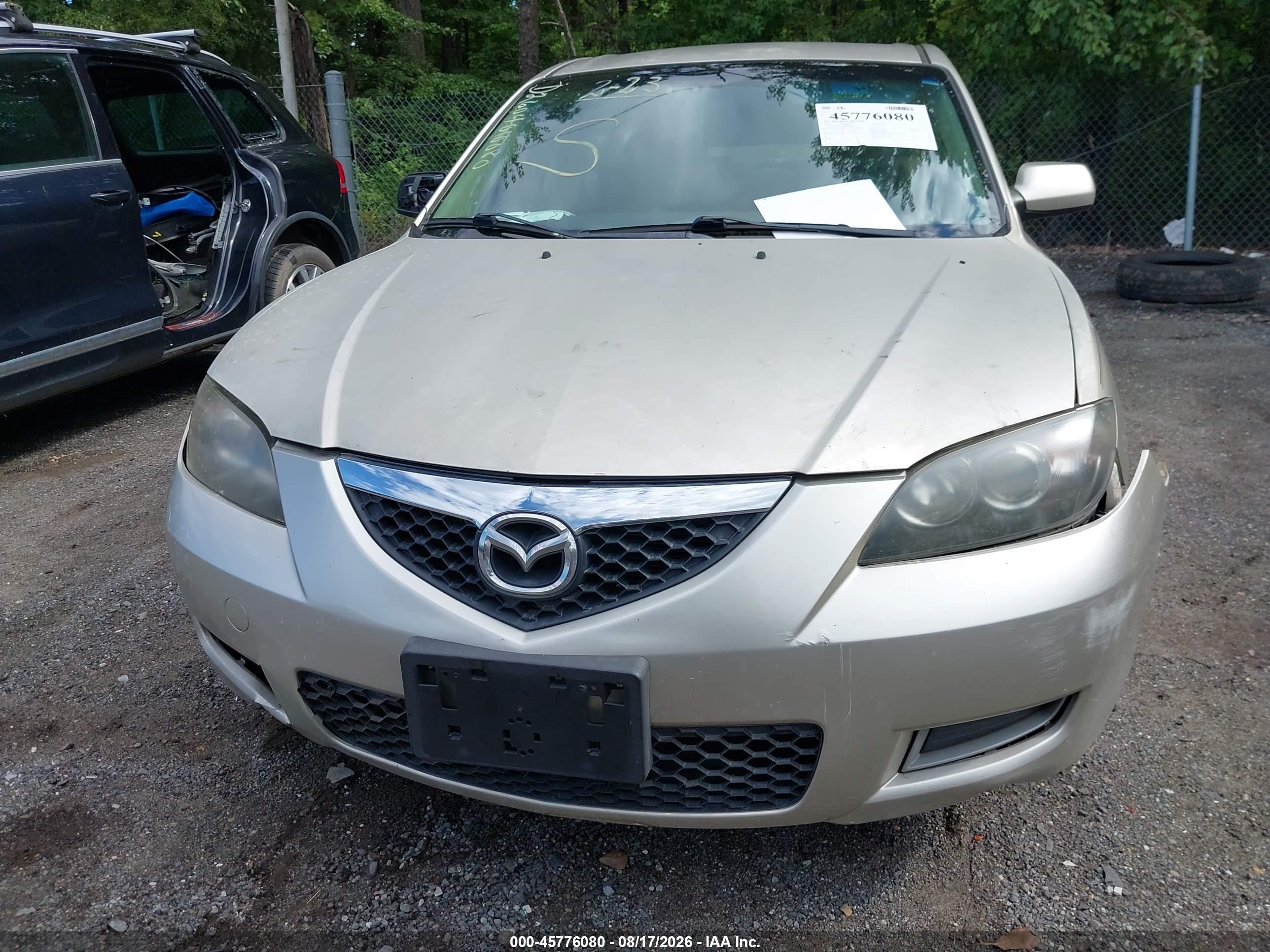 2008 Mazda Mazda3 I Gold vin: JM1BK32G281785867