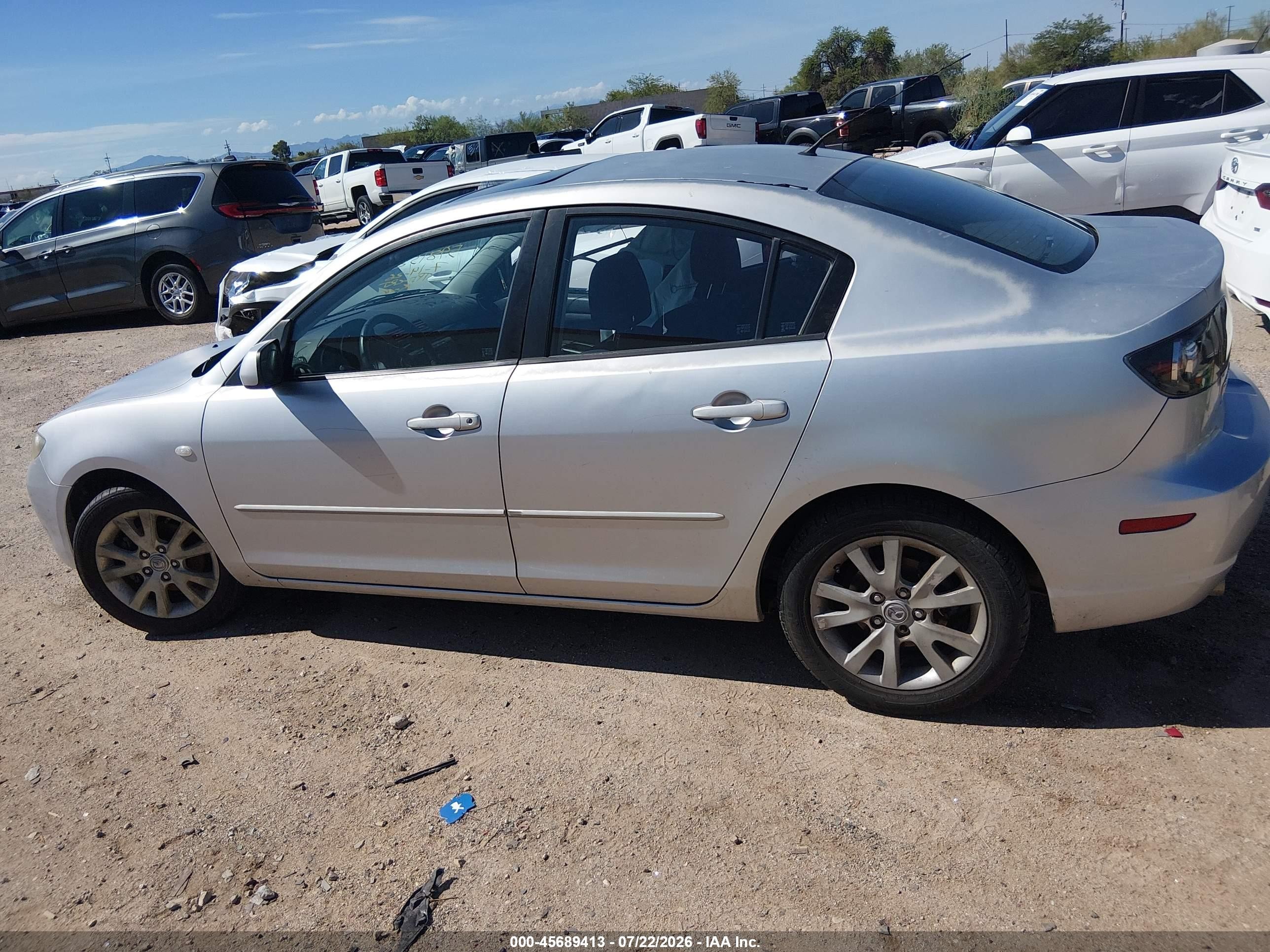 2008 Mazda Mazda3 I Silver vin: JM1BK32G281856565