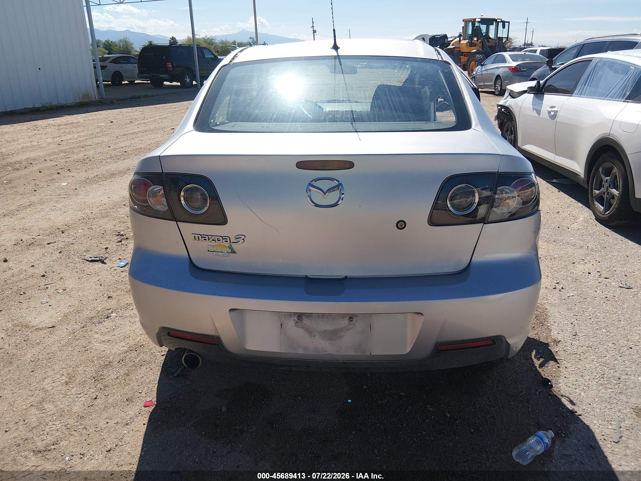 2008 Mazda Mazda3 I Silver vin: JM1BK32G281856565