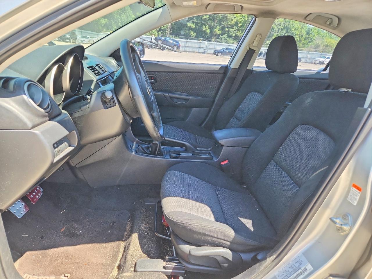 2009 Mazda Mazda3 S Silver vin: JM1BK32G291243427