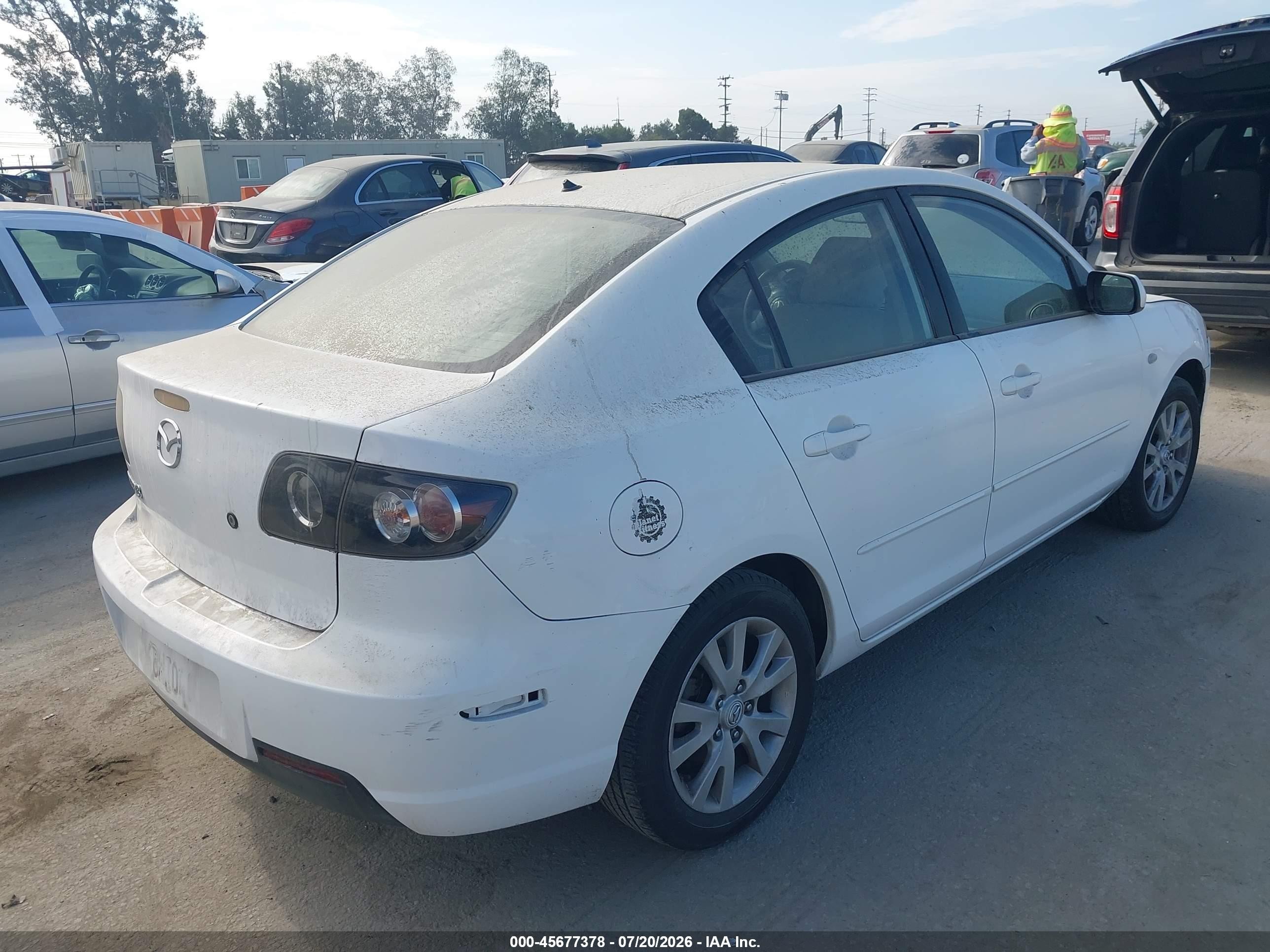 2007 Mazda Mazda3 I White vin: JM1BK32G371773791
