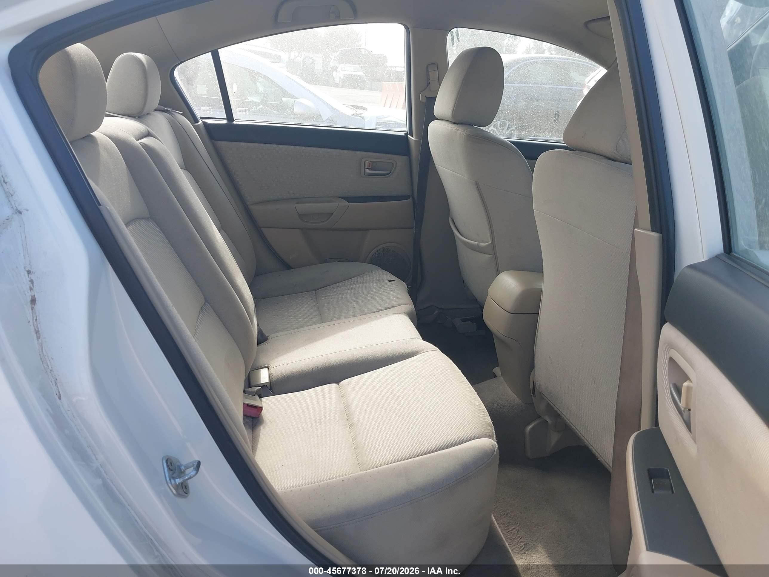 2007 Mazda Mazda3 I White vin: JM1BK32G371773791