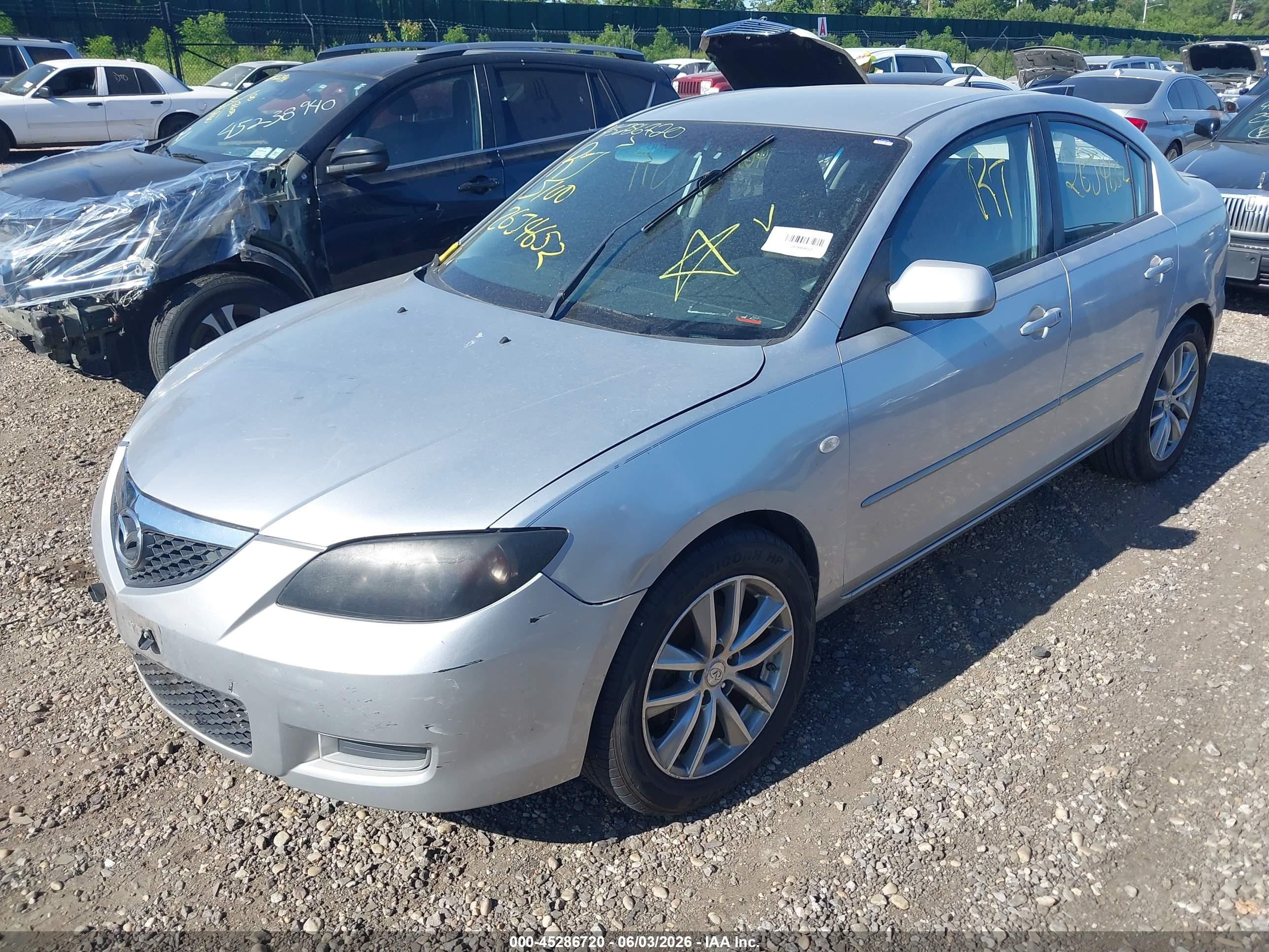 2008 Mazda Mazda3 I Gray vin: JM1BK32G381790298