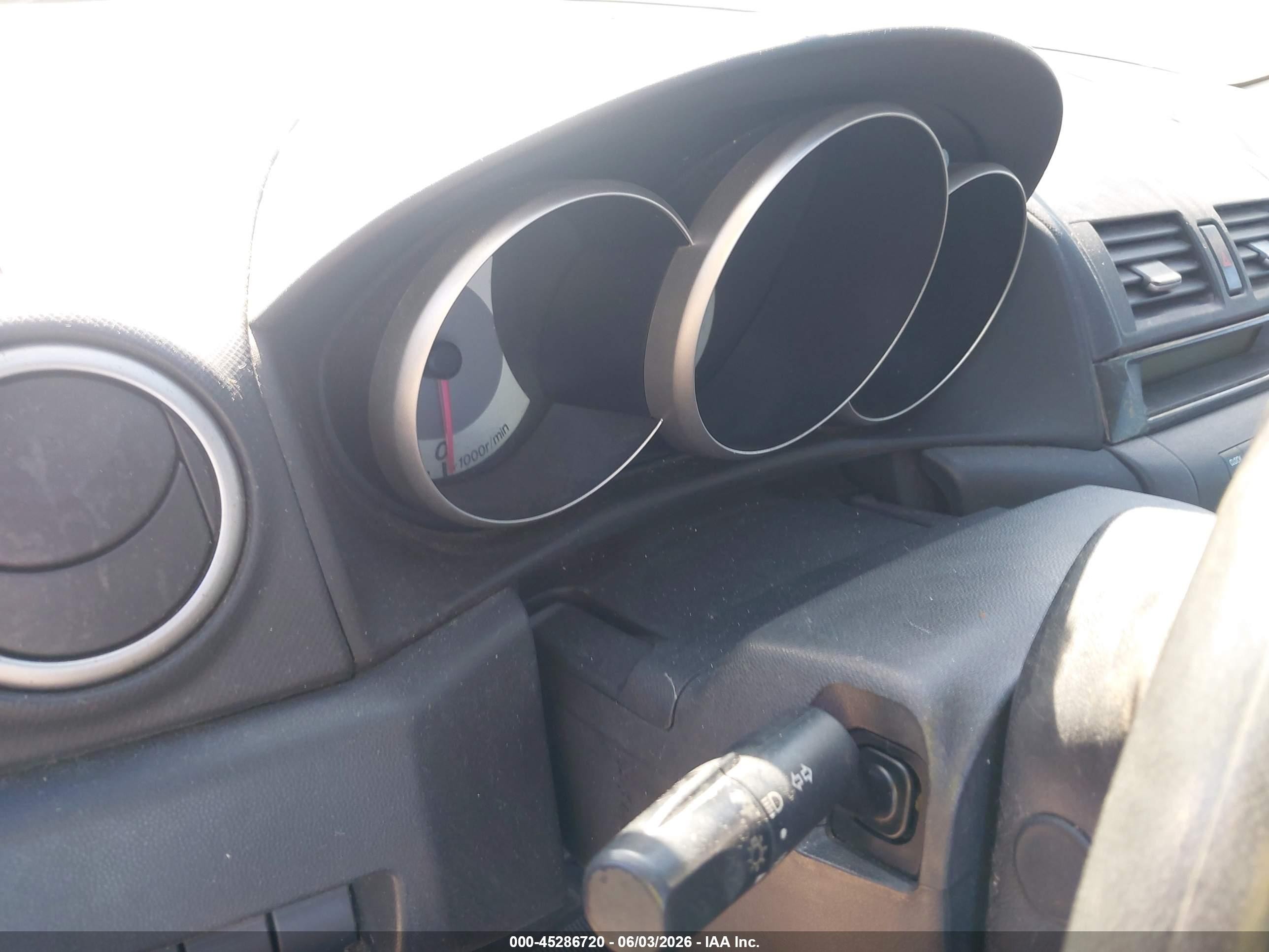 2008 Mazda Mazda3 I Gray vin: JM1BK32G381790298