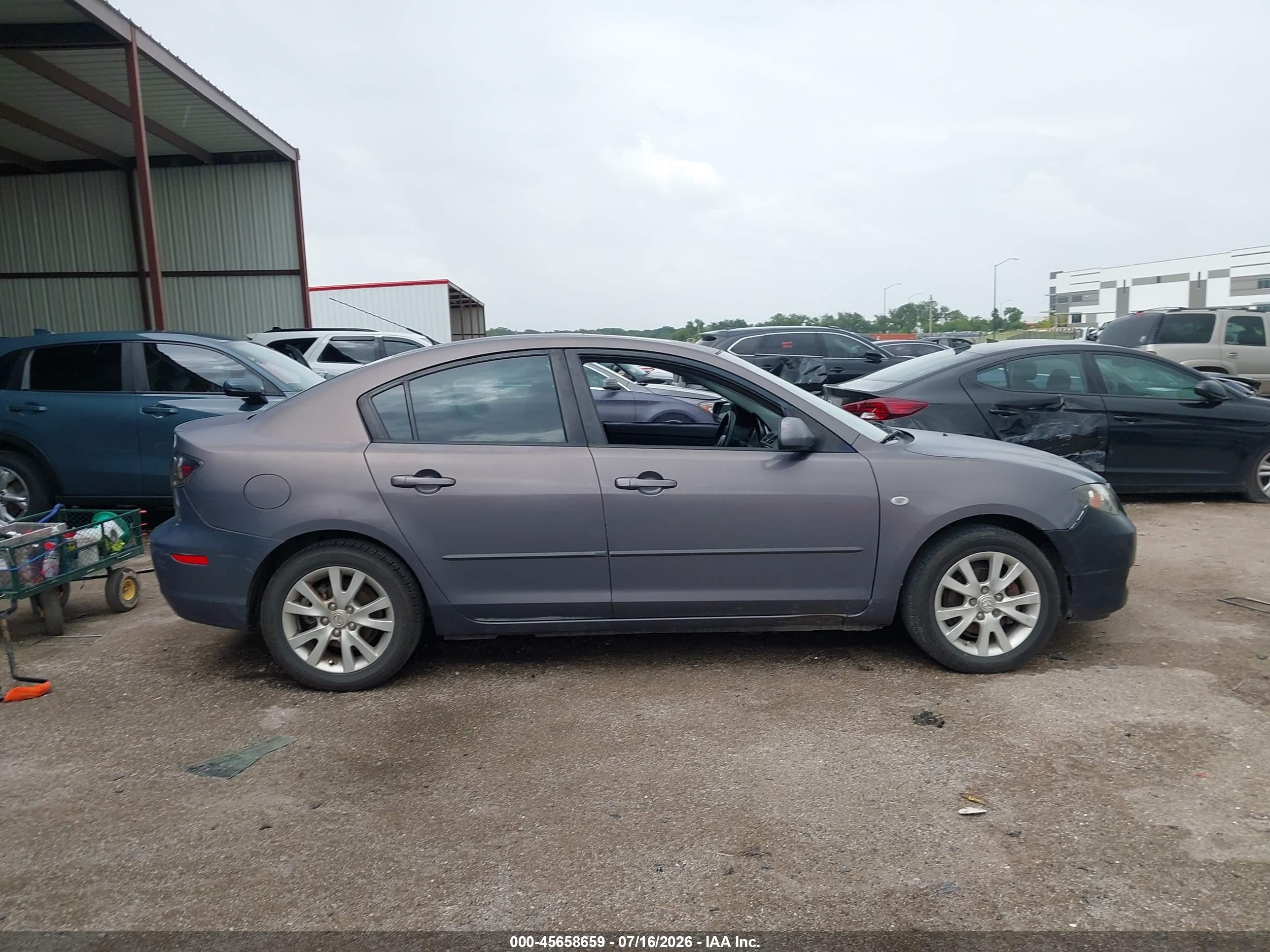 2008 Mazda Mazda3 I Gray vin: JM1BK32G381815376