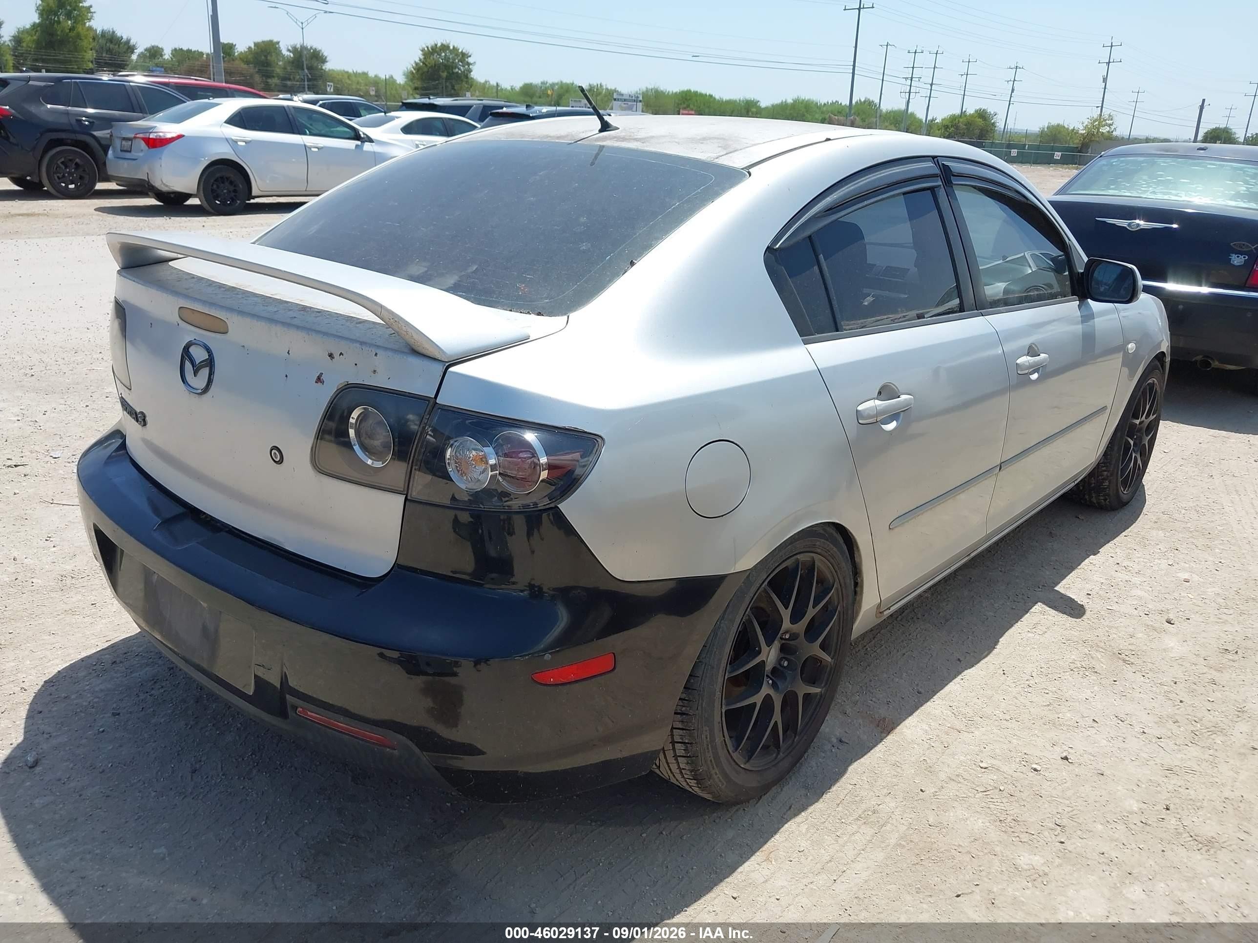 2007 Mazda Mazda3 I Серебряный vin: JM1BK32G471614231