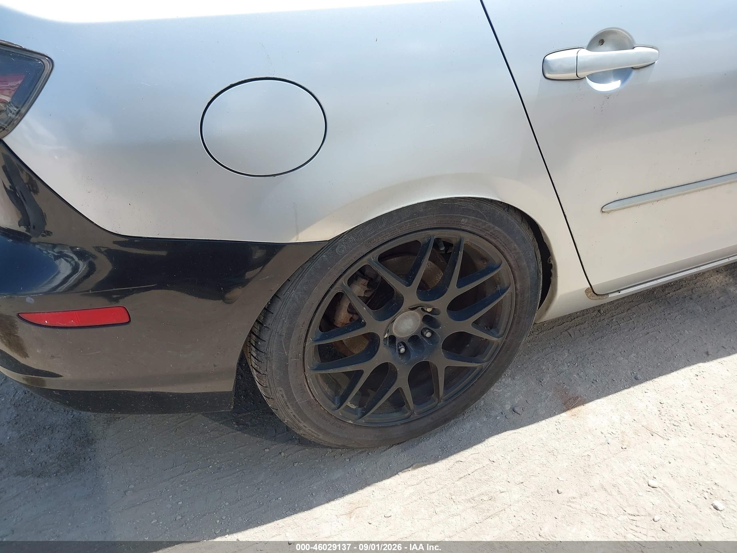 2007 Mazda Mazda3 I Серебряный vin: JM1BK32G471614231