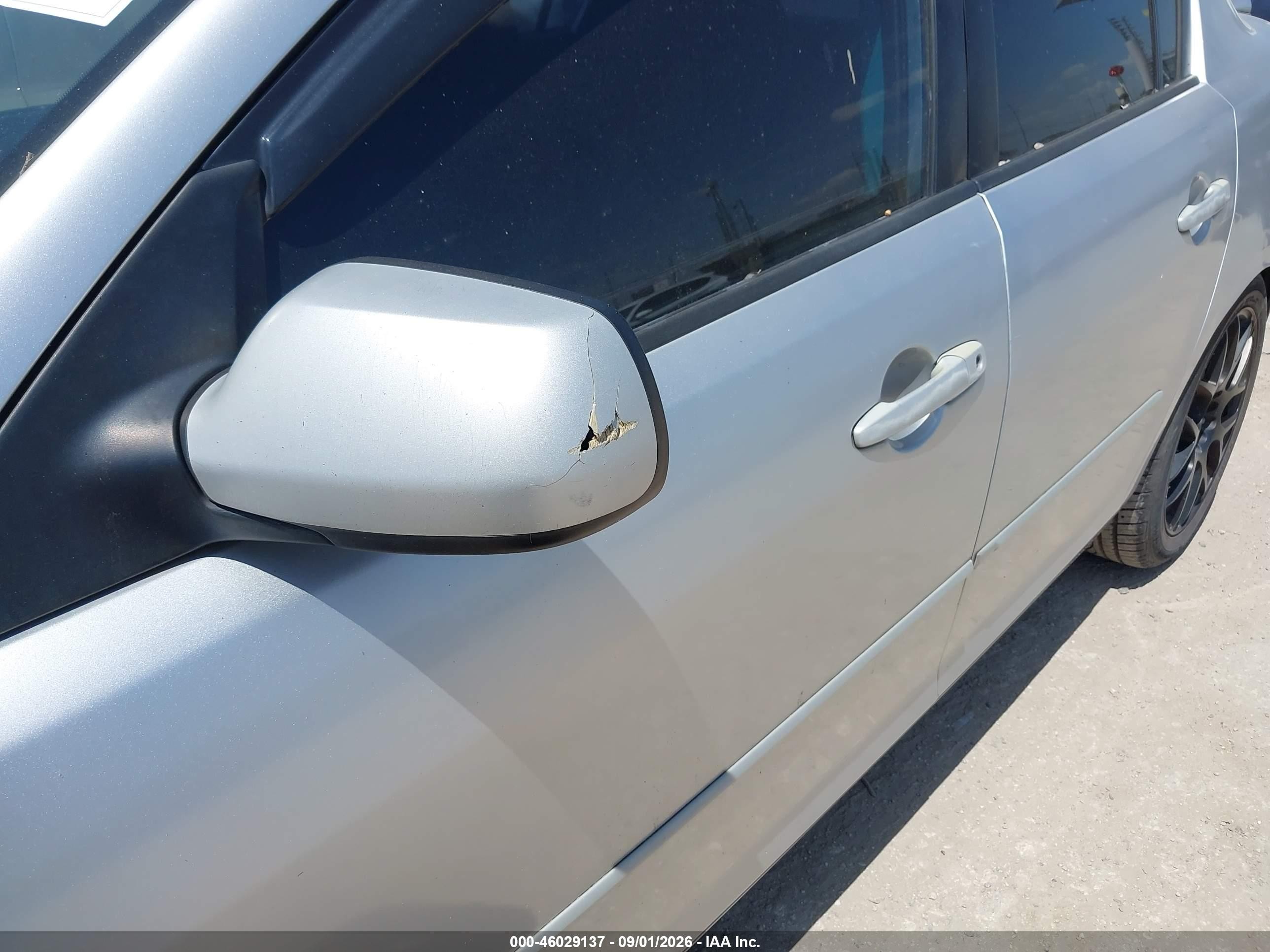 2007 Mazda Mazda3 I Серебряный vin: JM1BK32G471614231