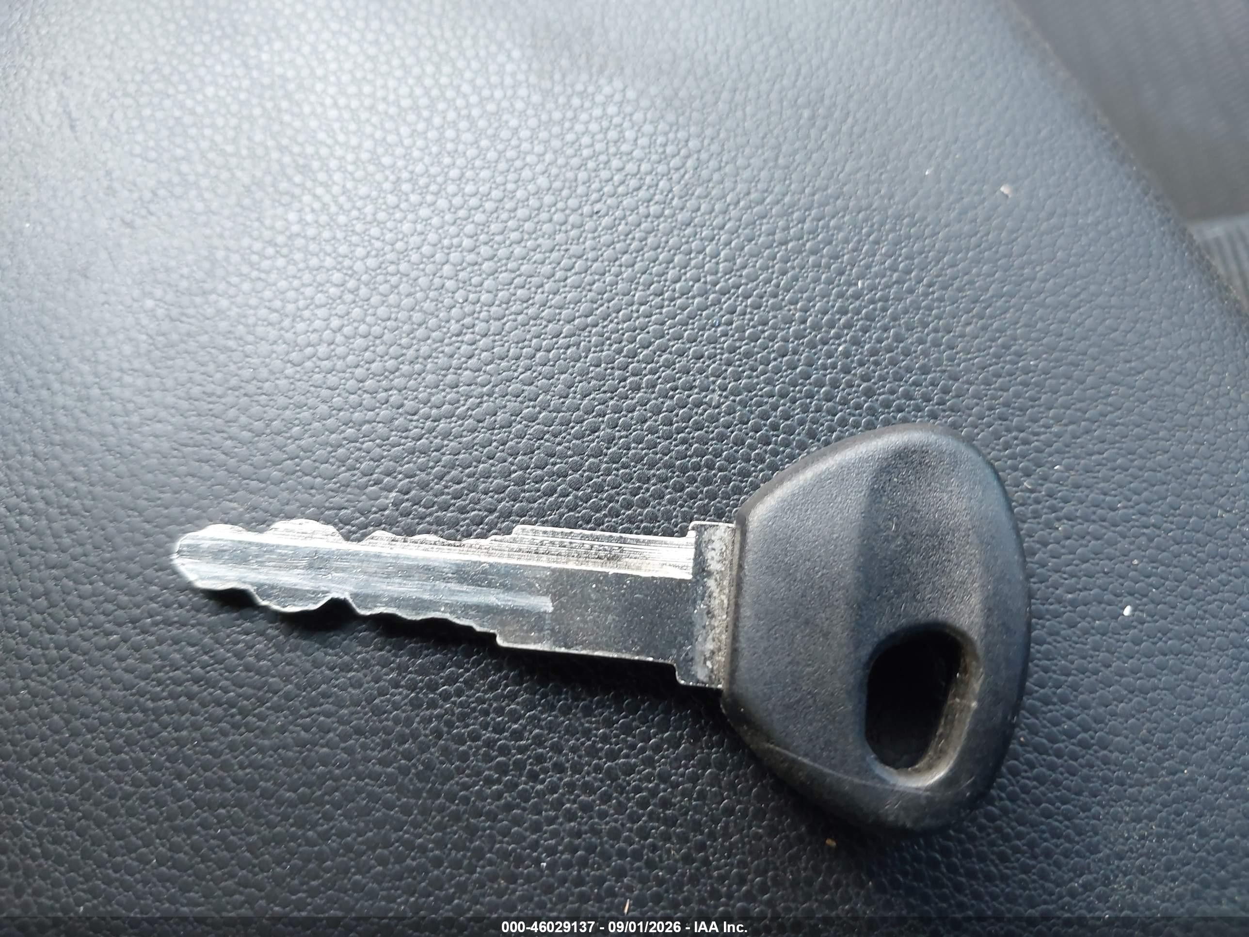 2007 Mazda Mazda3 I Серебряный vin: JM1BK32G471614231