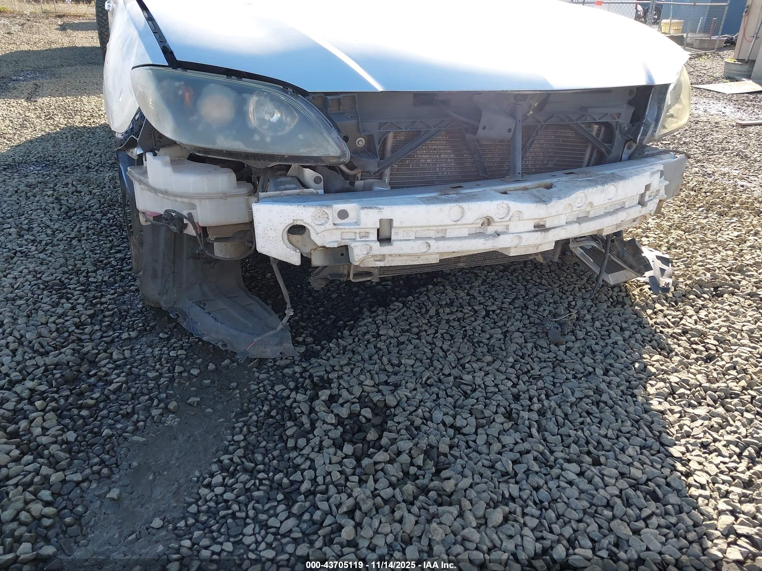 2008 Mazda Mazda3 I Серебряный vin: JM1BK32G581863493