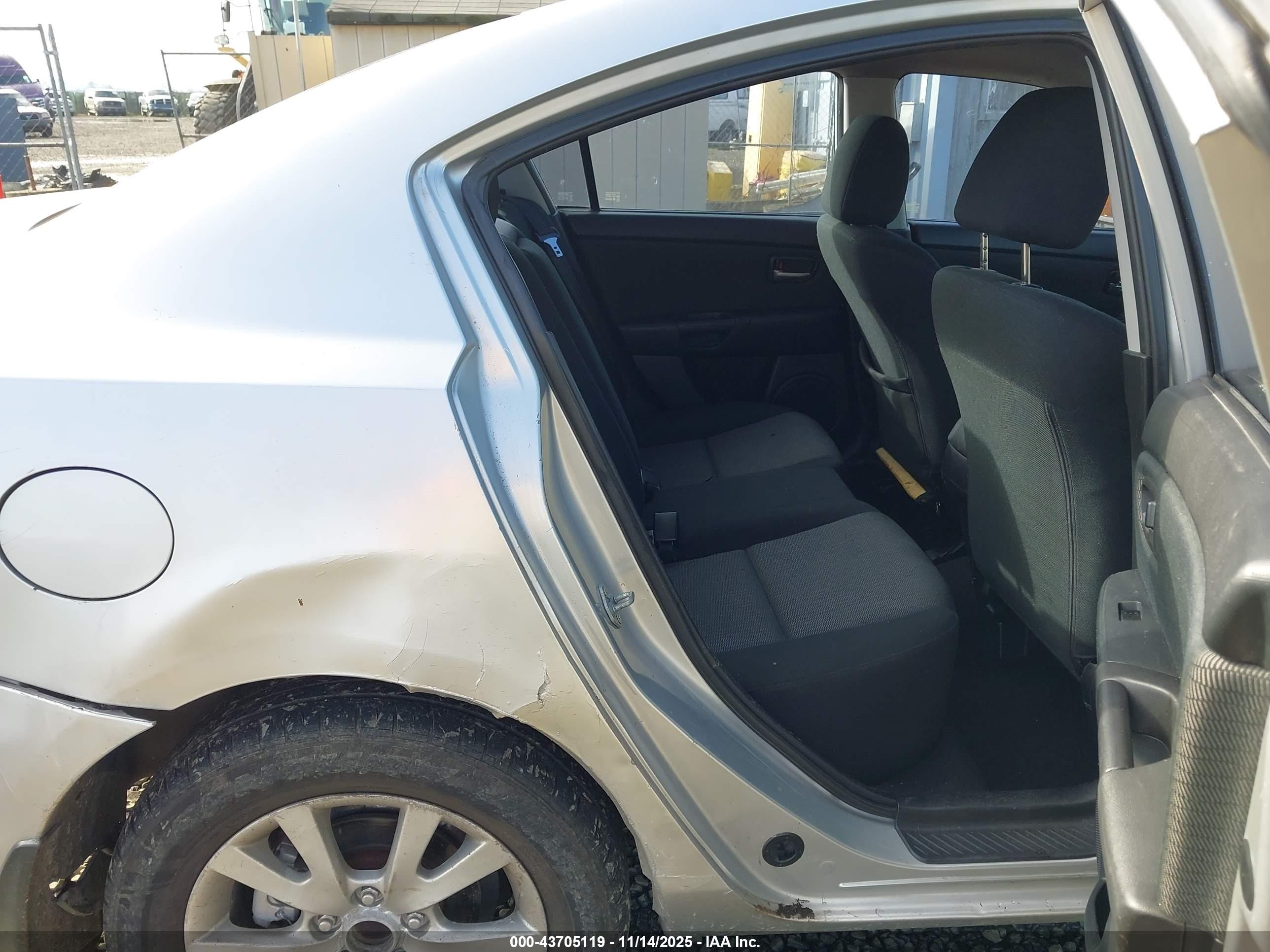 2008 Mazda Mazda3 I Серебряный vin: JM1BK32G581863493