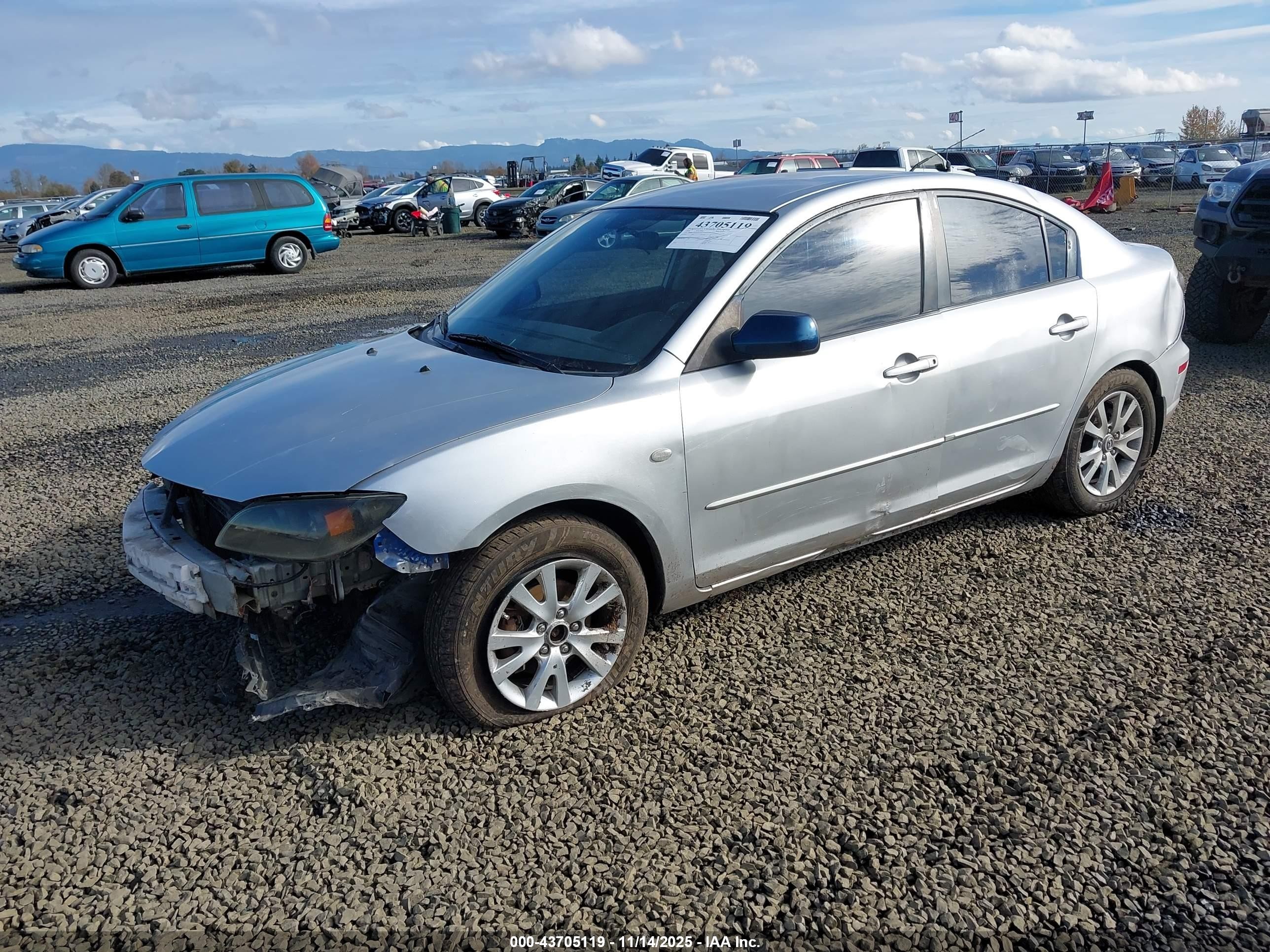 2008 Mazda Mazda3 I Серебряный vin: JM1BK32G581863493