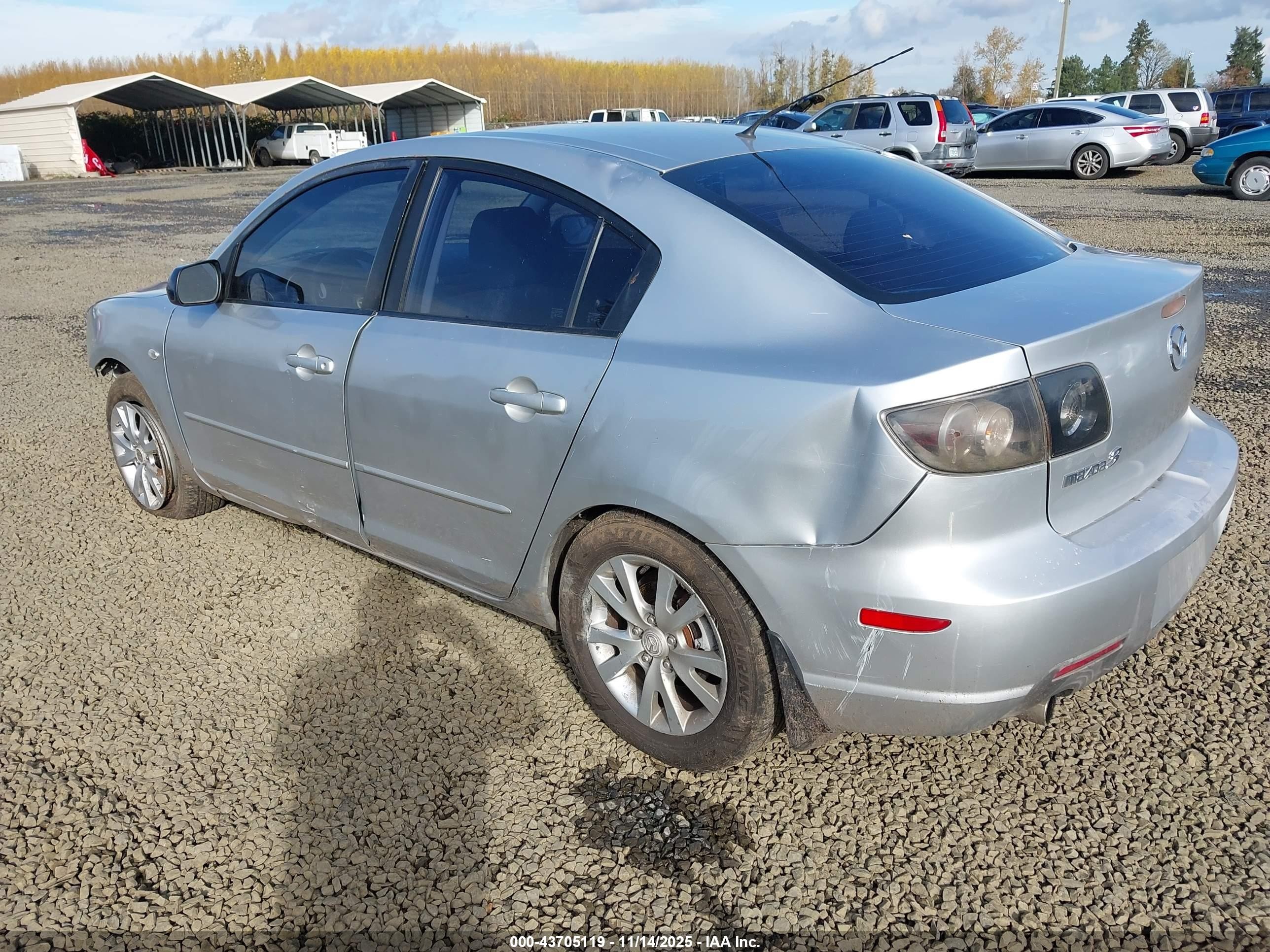 2008 Mazda Mazda3 I Серебряный vin: JM1BK32G581863493
