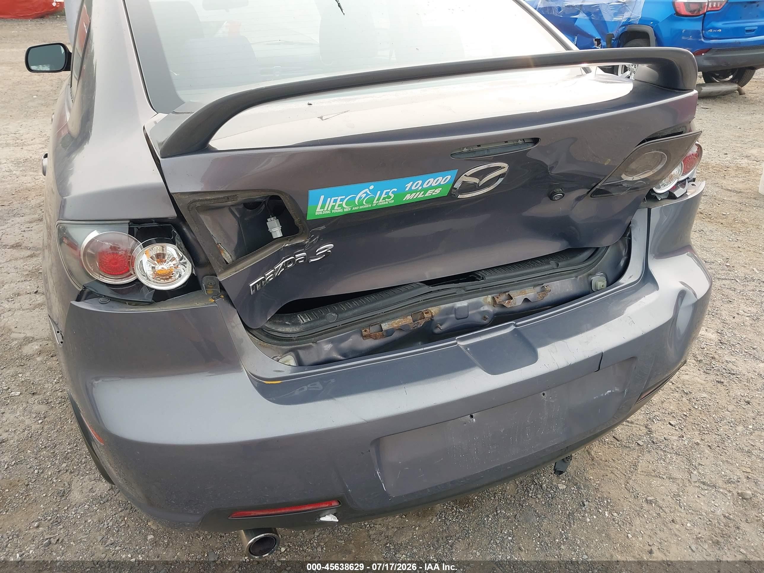 2008 Mazda Mazda3 I Gray vin: JM1BK32G681811788