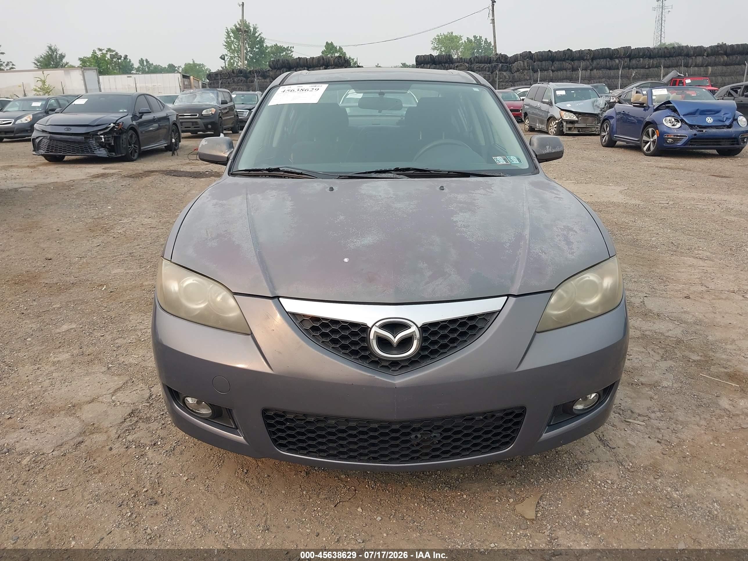 2008 Mazda Mazda3 I Gray vin: JM1BK32G681811788