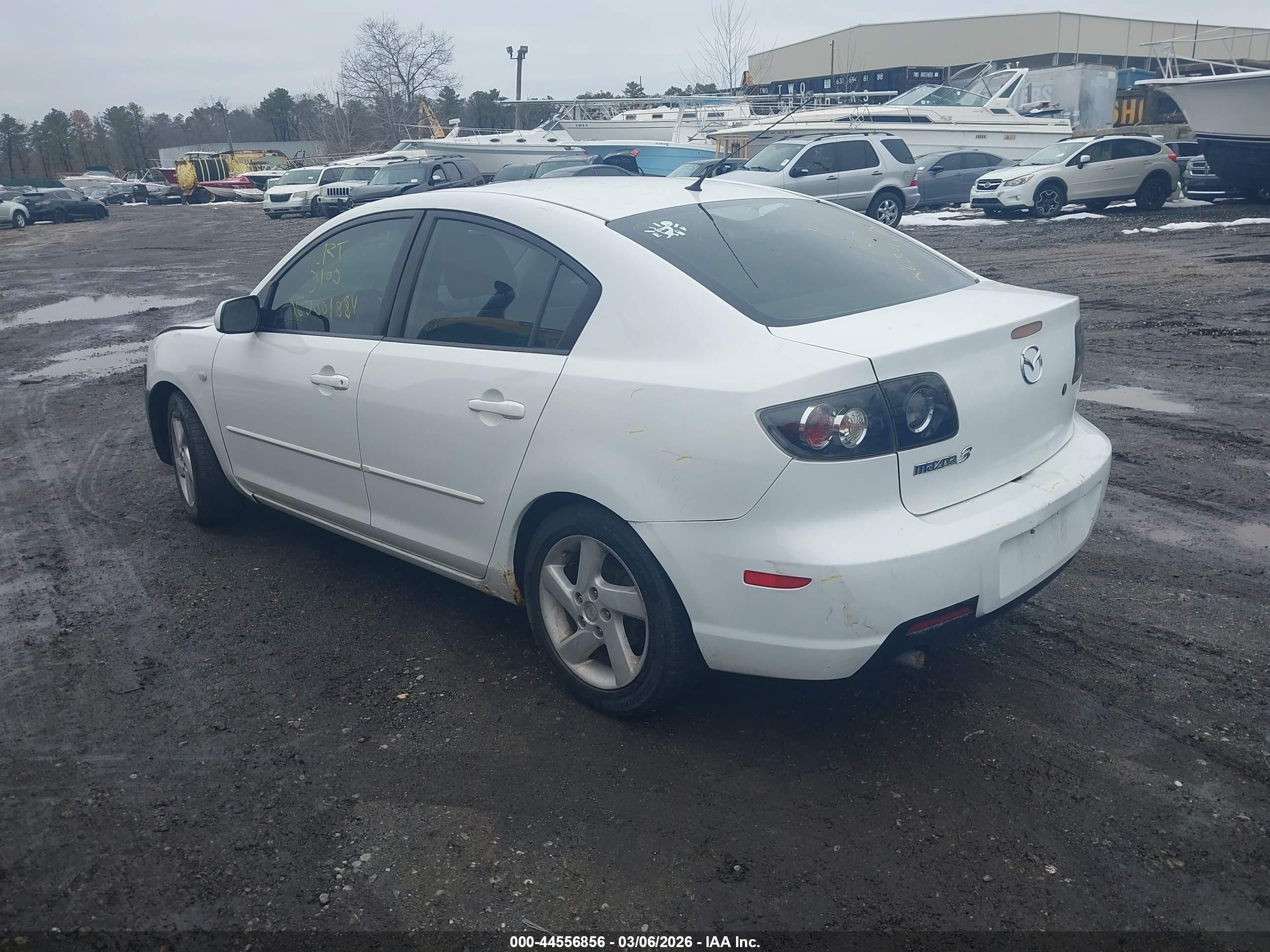 2008 Mazda Mazda3 I Sport White vin: JM1BK32G681863910
