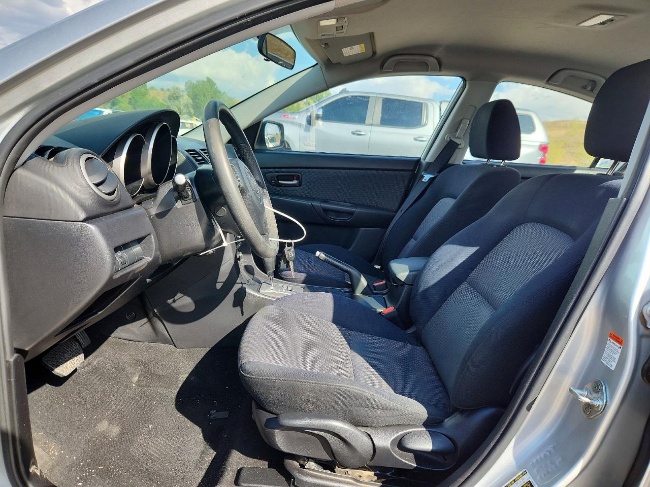2008 Mazda 3 I Silver vin: JM1BK32G881877873