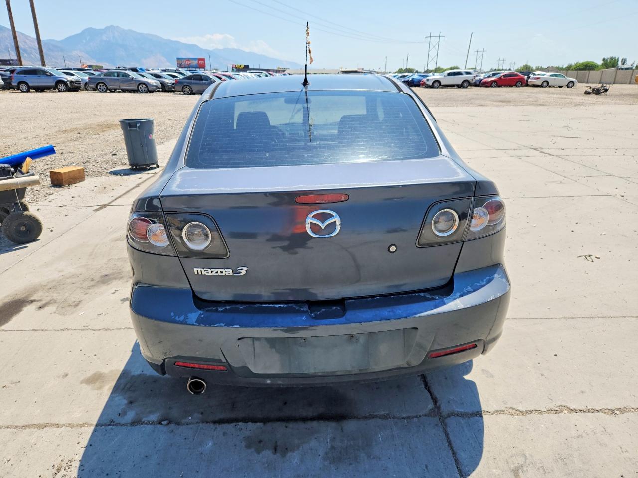2009 Mazda 3 I Серый vin: JM1BK32G891232755