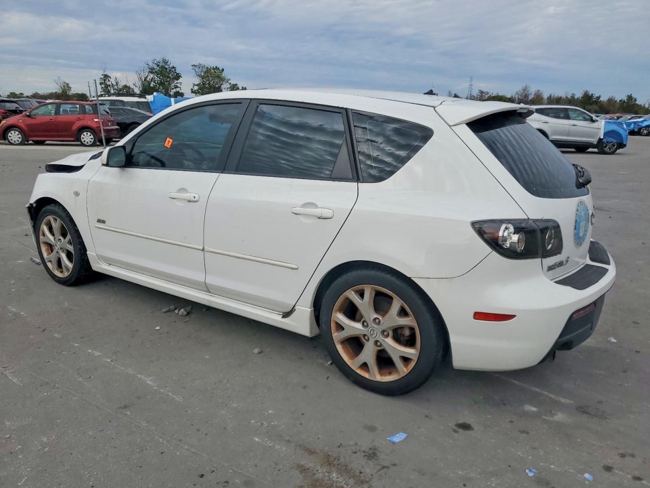 2007 Mazda 3 Hatchback White vin: JM1BK343071699868