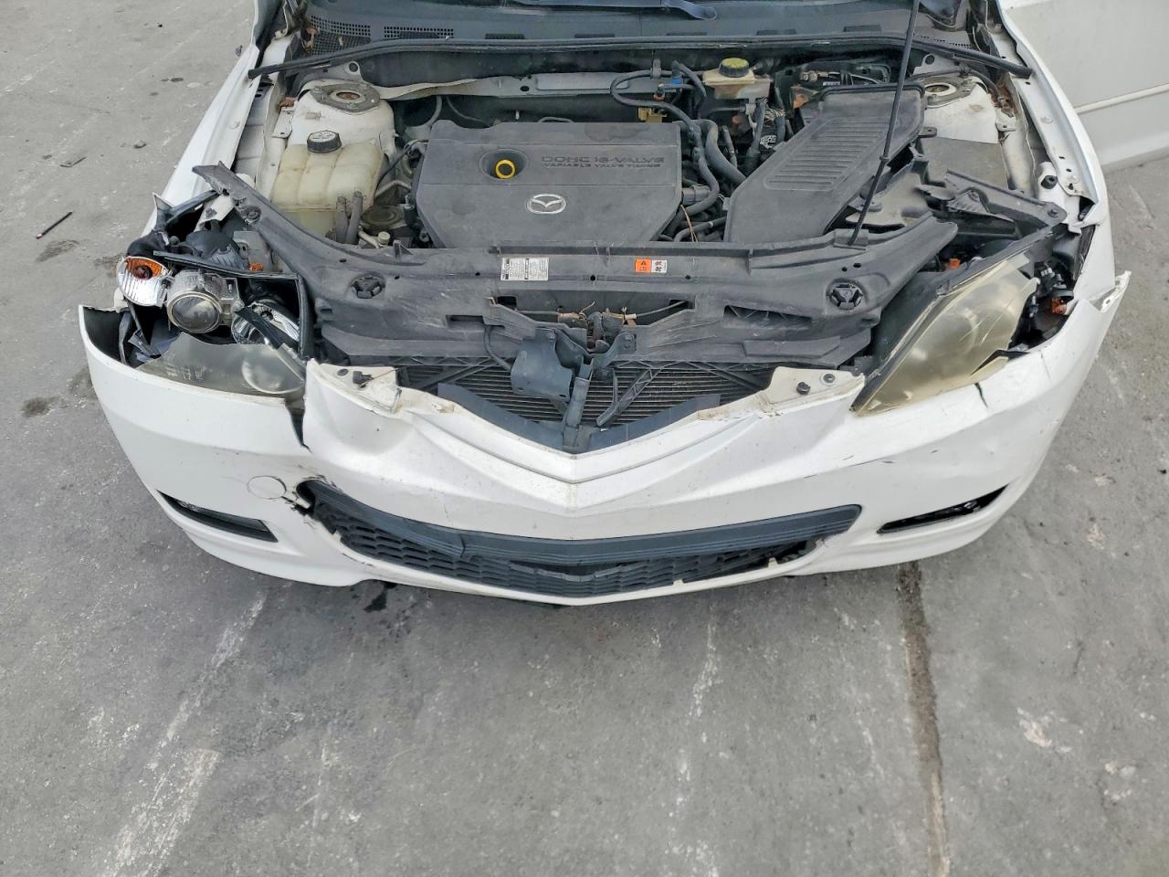 2007 Mazda 3 Hatchback White vin: JM1BK343071699868