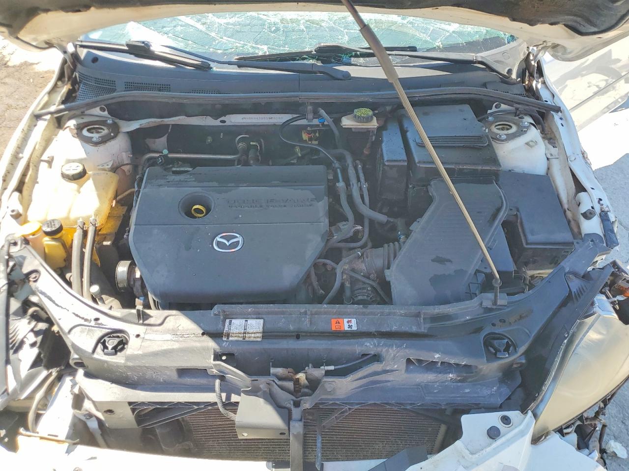 2009 Mazda 3 S White vin: JM1BK343091220268