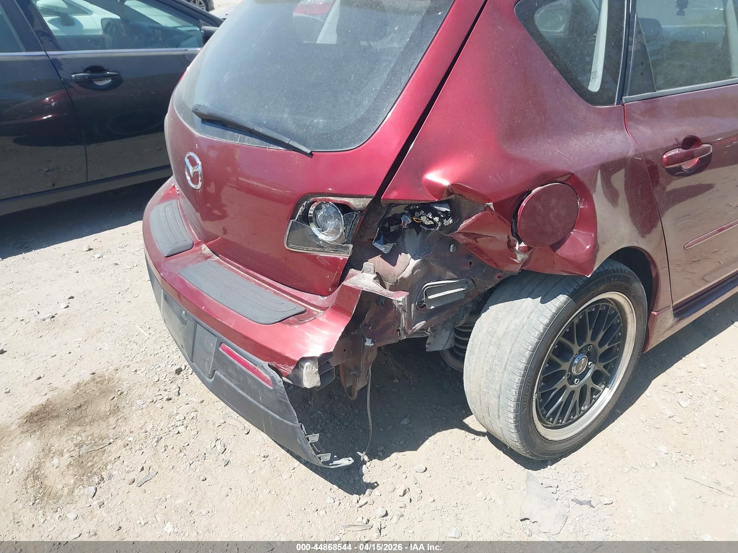 2008 Mazda Mazda3 S Grand Touring Red vin: JM1BK343181134434