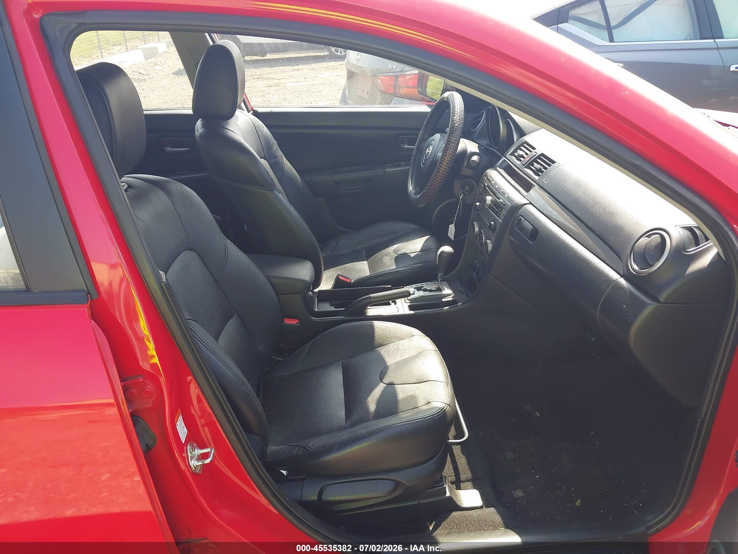 2008 Mazda Mazda3 S Grand Touring Red vin: JM1BK343181862268