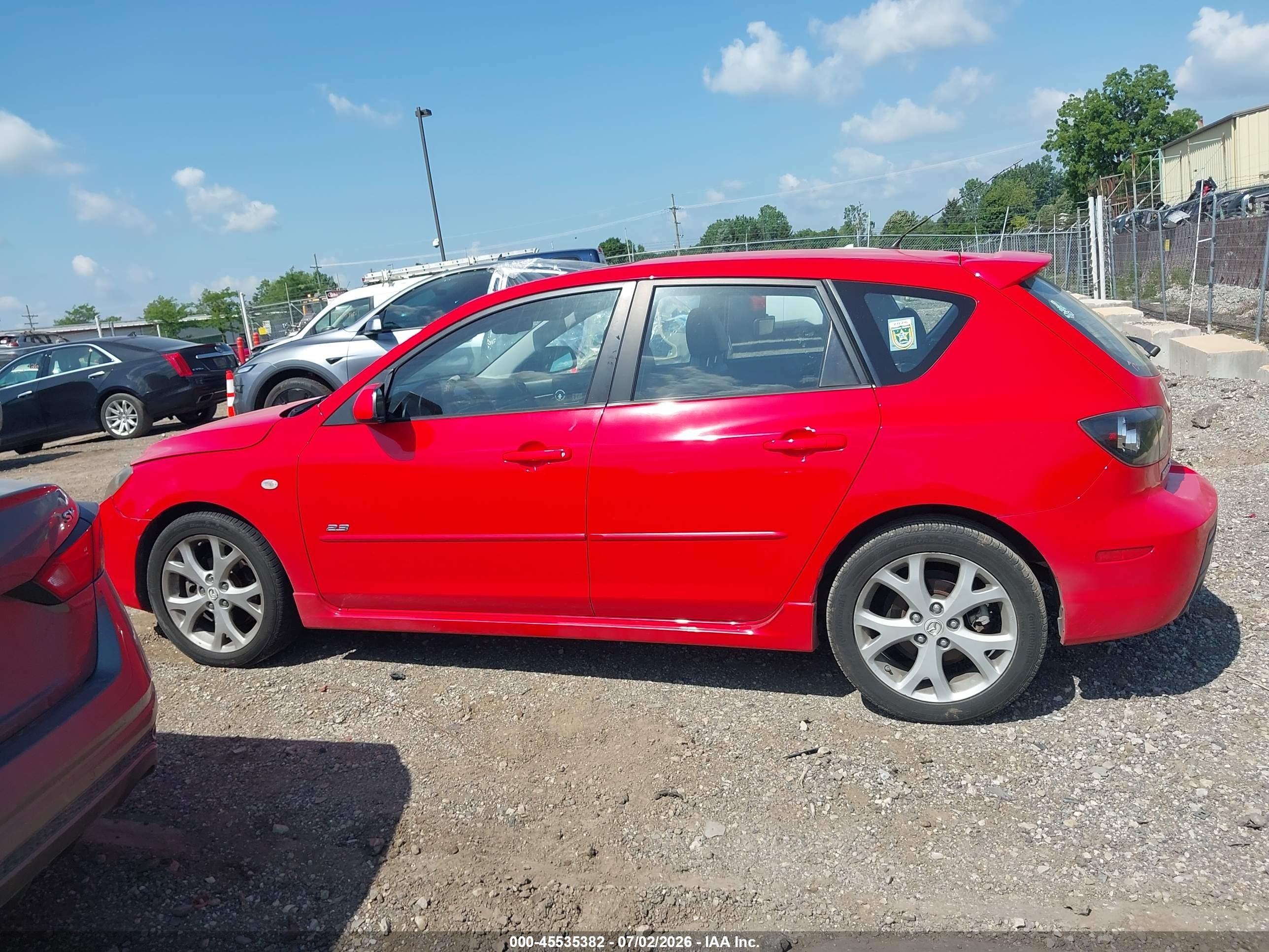 2008 Mazda Mazda3 S Grand Touring Red vin: JM1BK343181862268