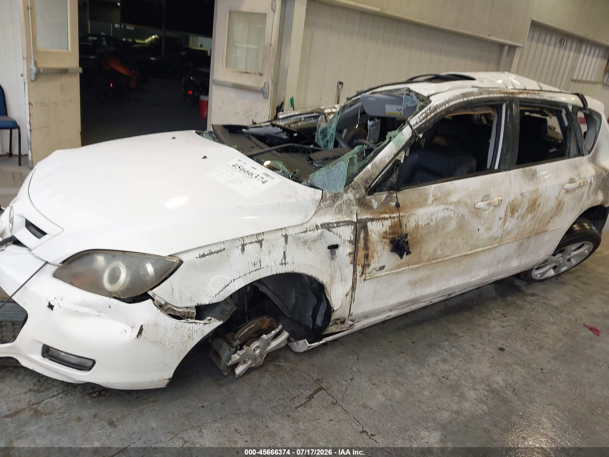 2007 Mazda Mazda3 S Grand Touring White vin: JM1BK343271767071