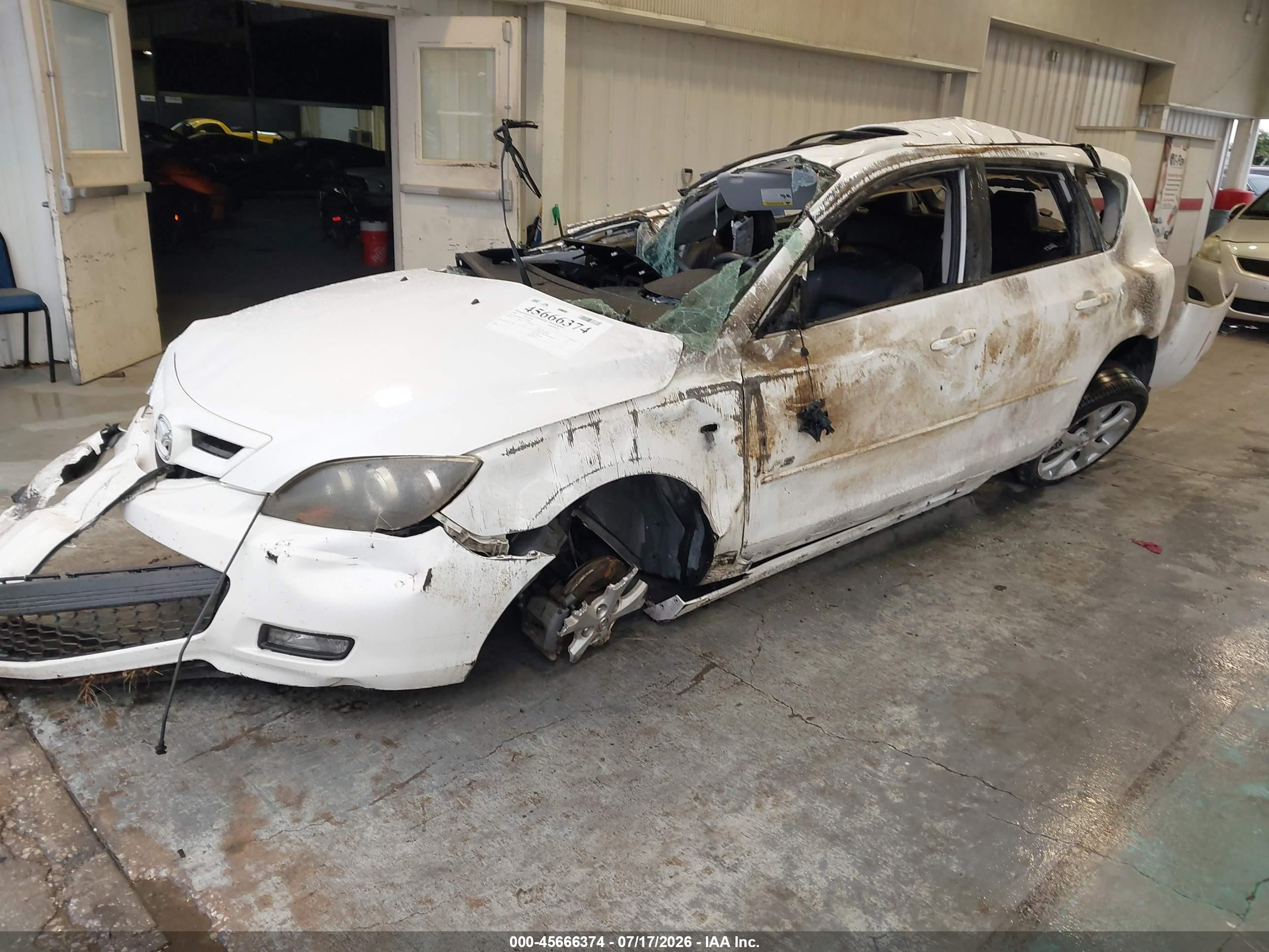 2007 Mazda Mazda3 S Grand Touring White vin: JM1BK343271767071