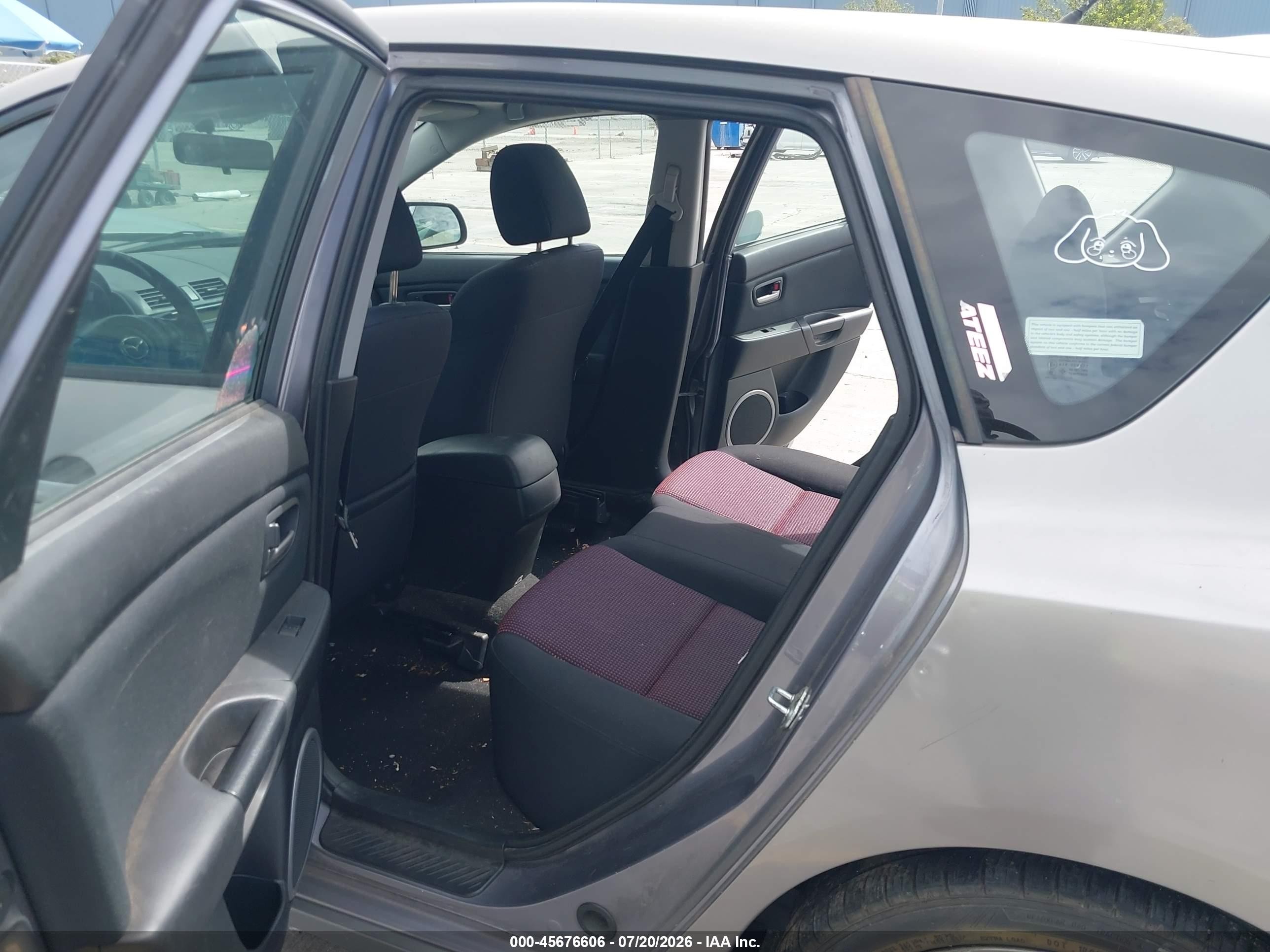2005 Mazda Mazda3 S Gray vin: JM1BK343351309181