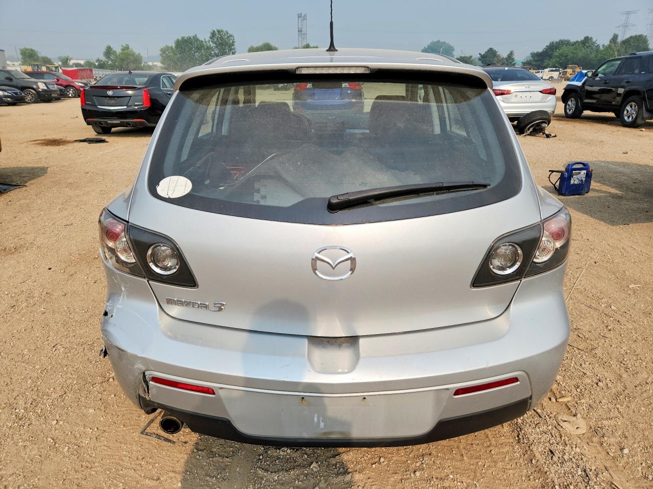 2007 Mazda 3 Hatchback Silver vin: JM1BK343571733903