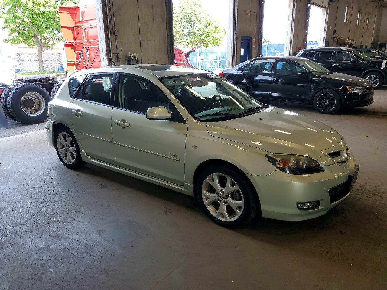 2008 Mazda 3 Hatchback Green vin: JM1BK343581104000