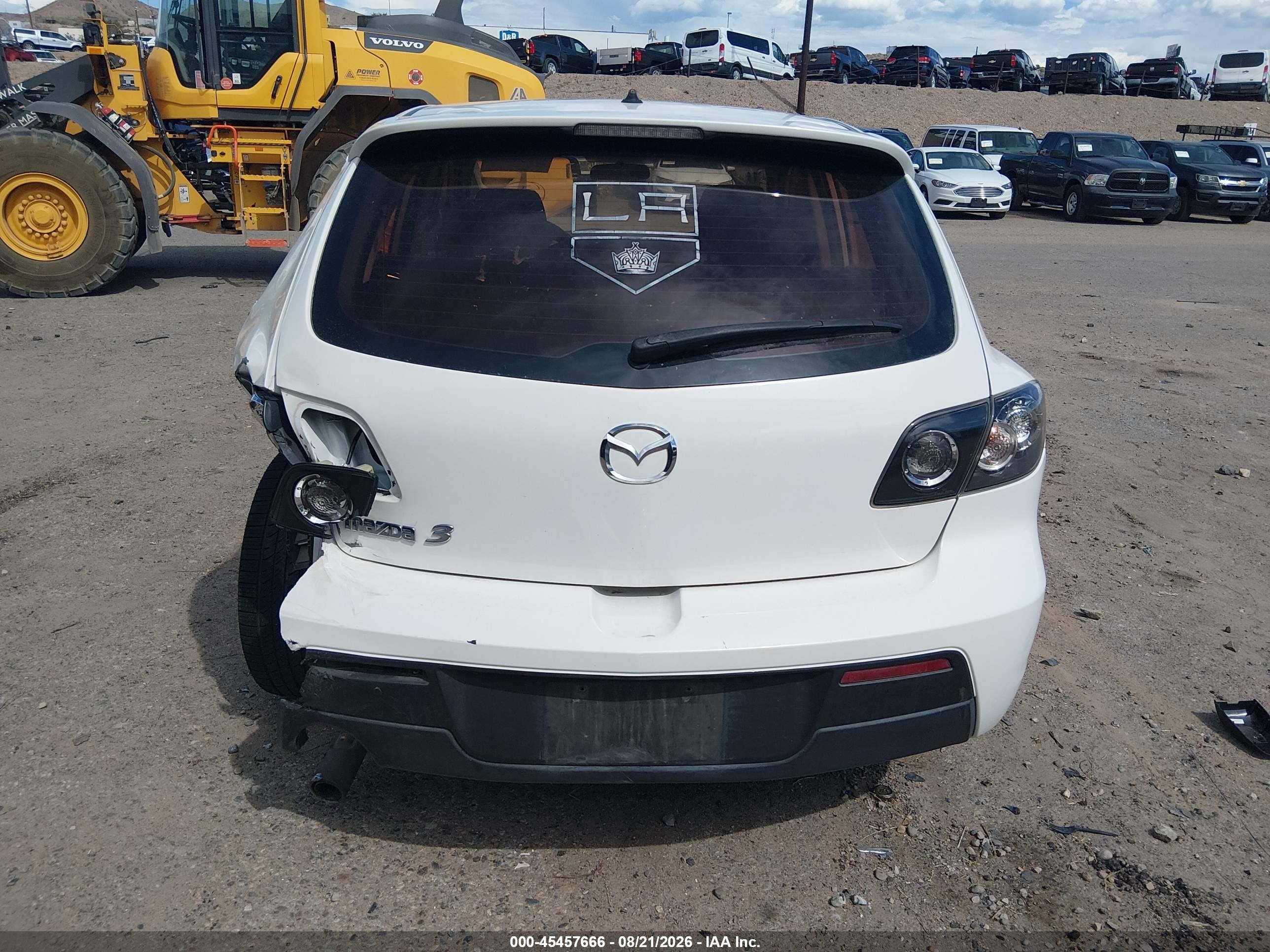 2008 Mazda Mazda3   White vin: JM1BK343581842718