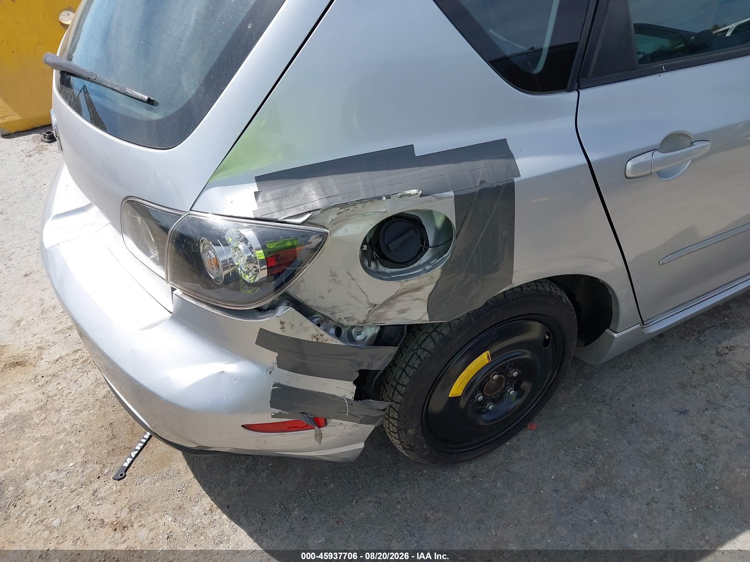 2005 Mazda Mazda3 S Silver vin: JM1BK343651320787