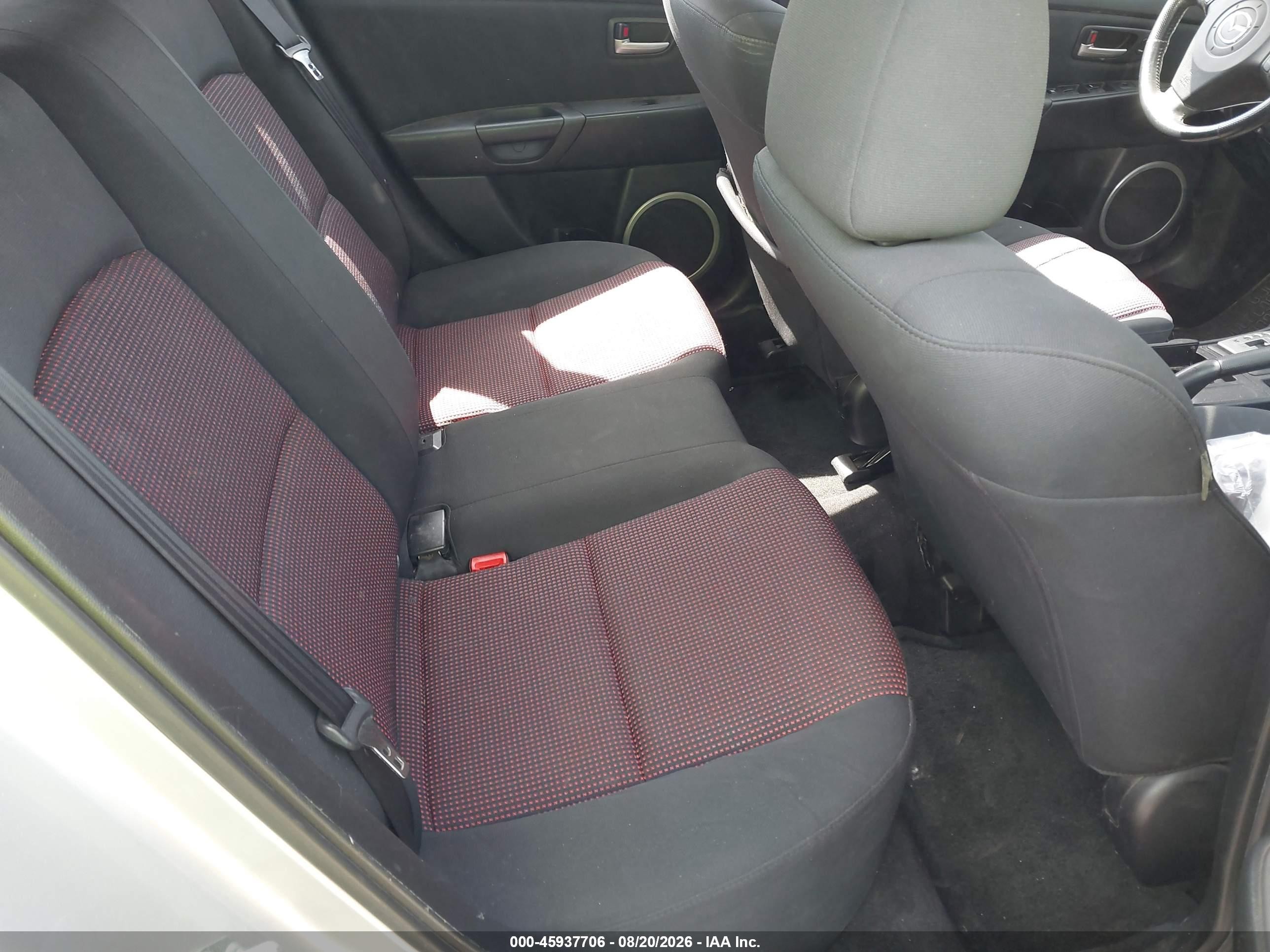 2005 Mazda Mazda3 S Silver vin: JM1BK343651320787