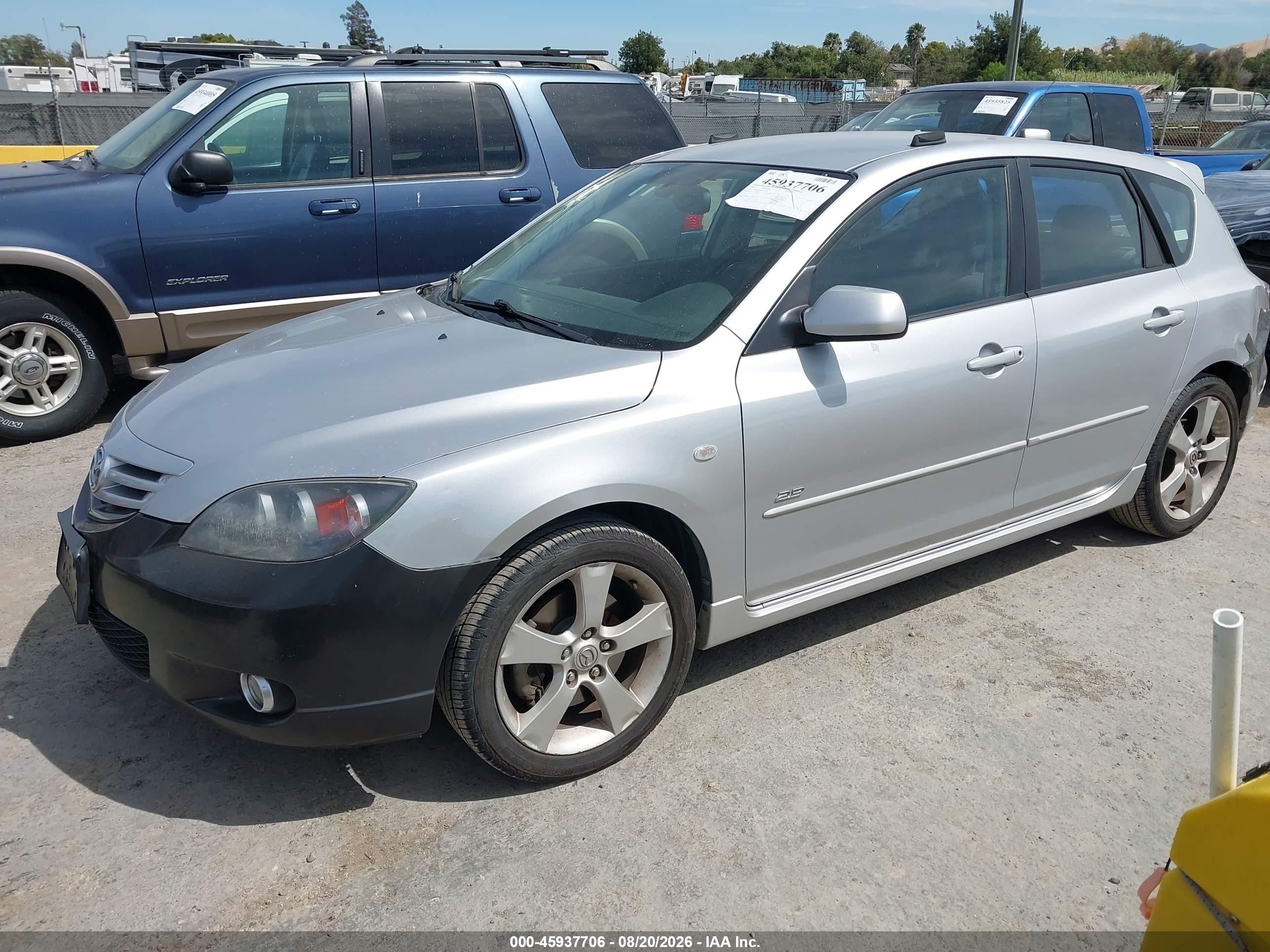 2005 Mazda Mazda3 S Silver vin: JM1BK343651320787