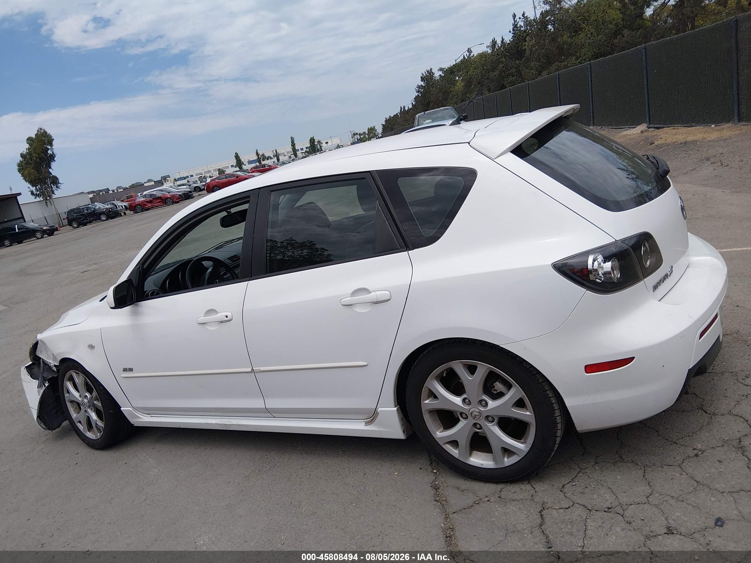 2008 Mazda Mazda3 S Grand Touring White vin: JM1BK343681812398