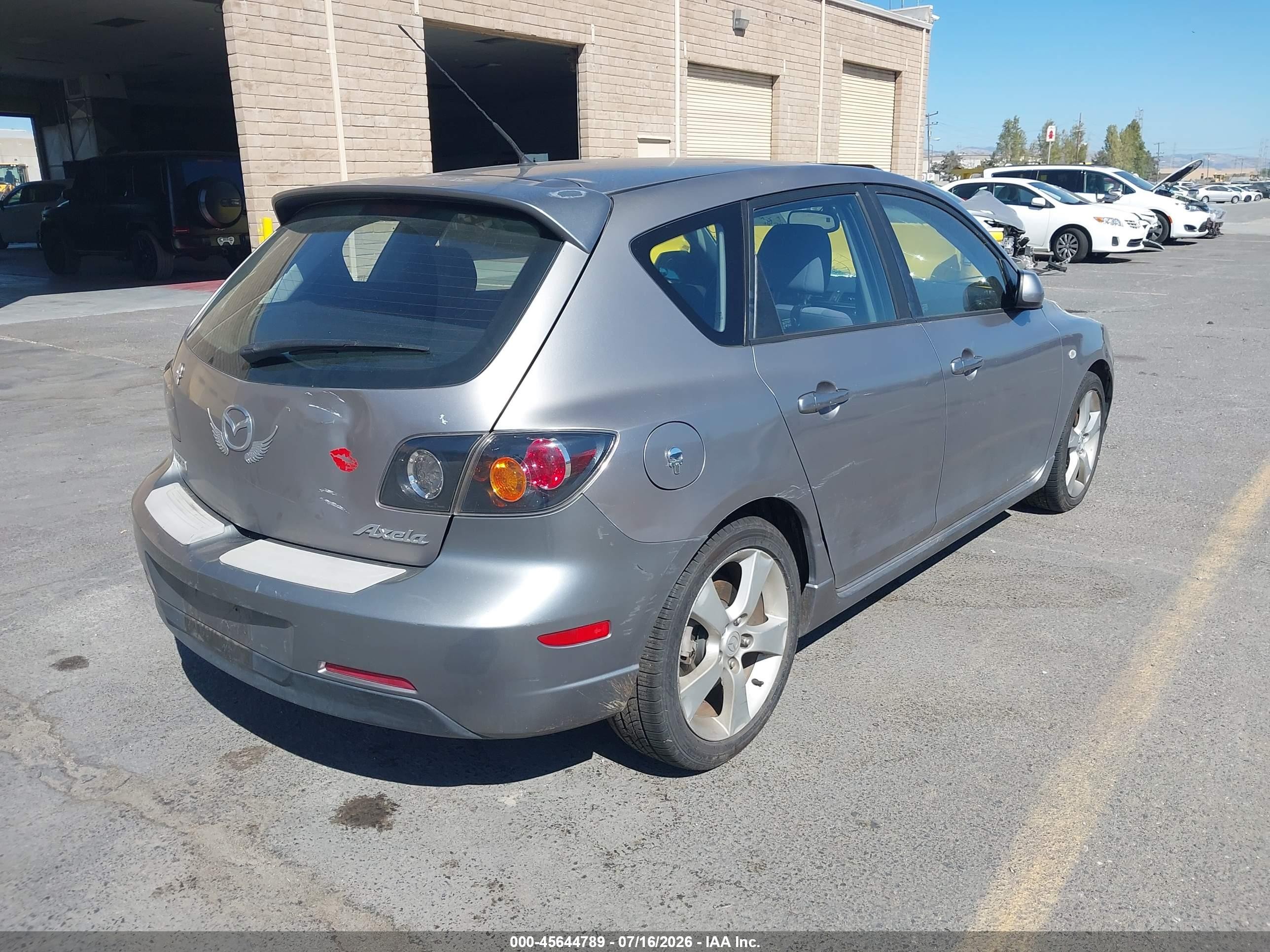 2005 Mazda Mazda3 S Gray vin: JM1BK343751257733