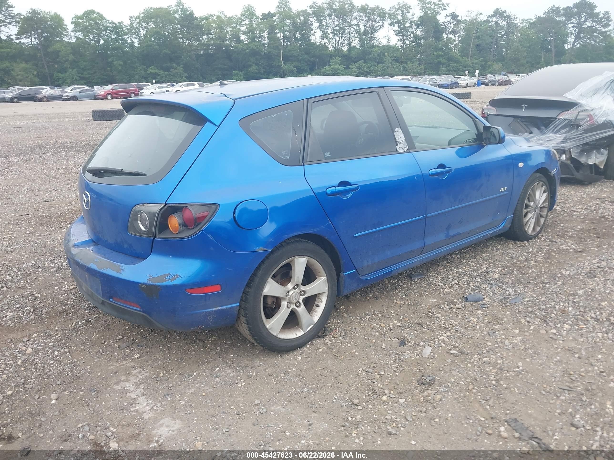2004 Mazda Mazda3 S Blue vin: JM1BK343841189456