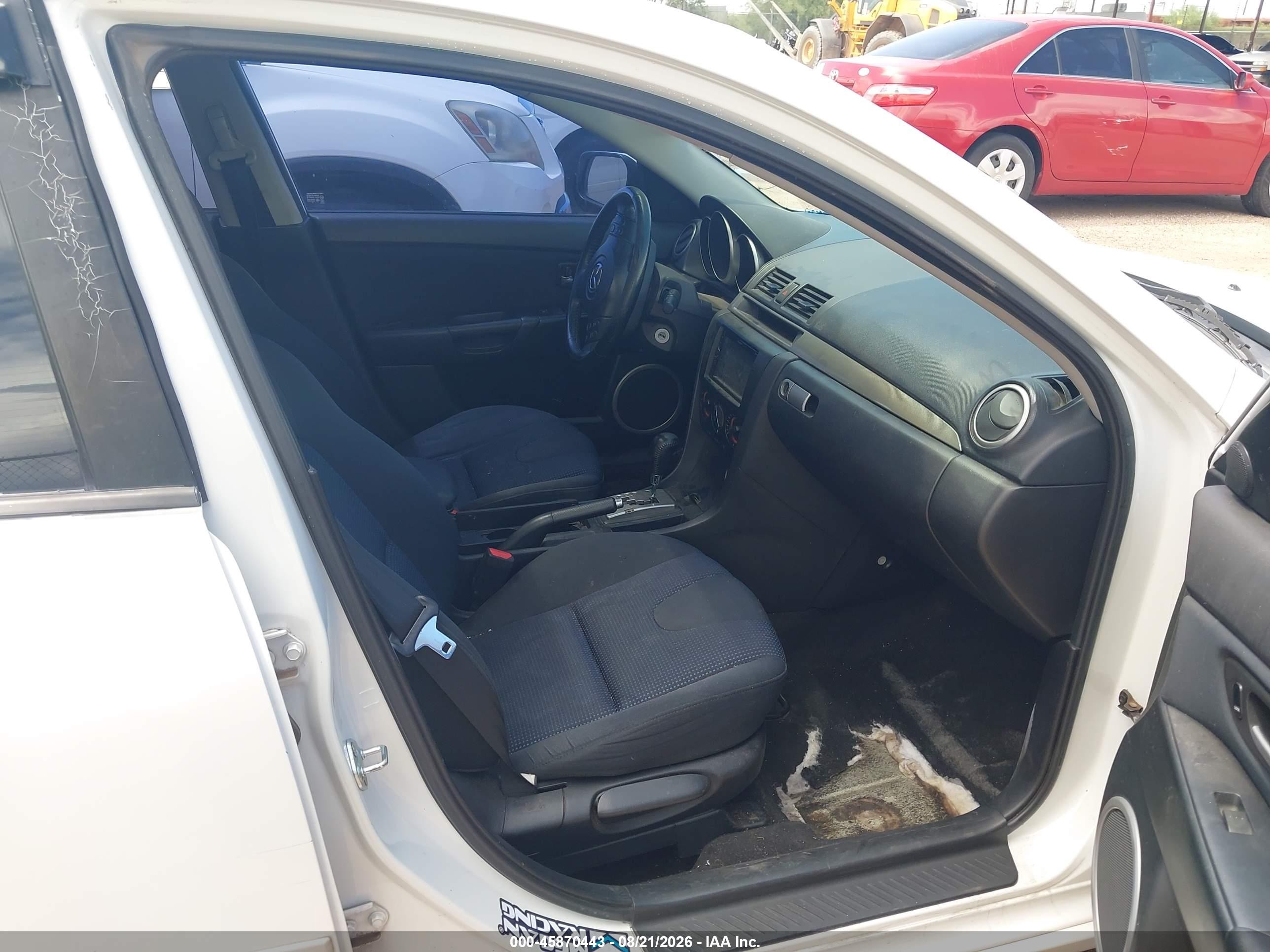 2006 Mazda Mazda3 S Touring White vin: JM1BK343861499111