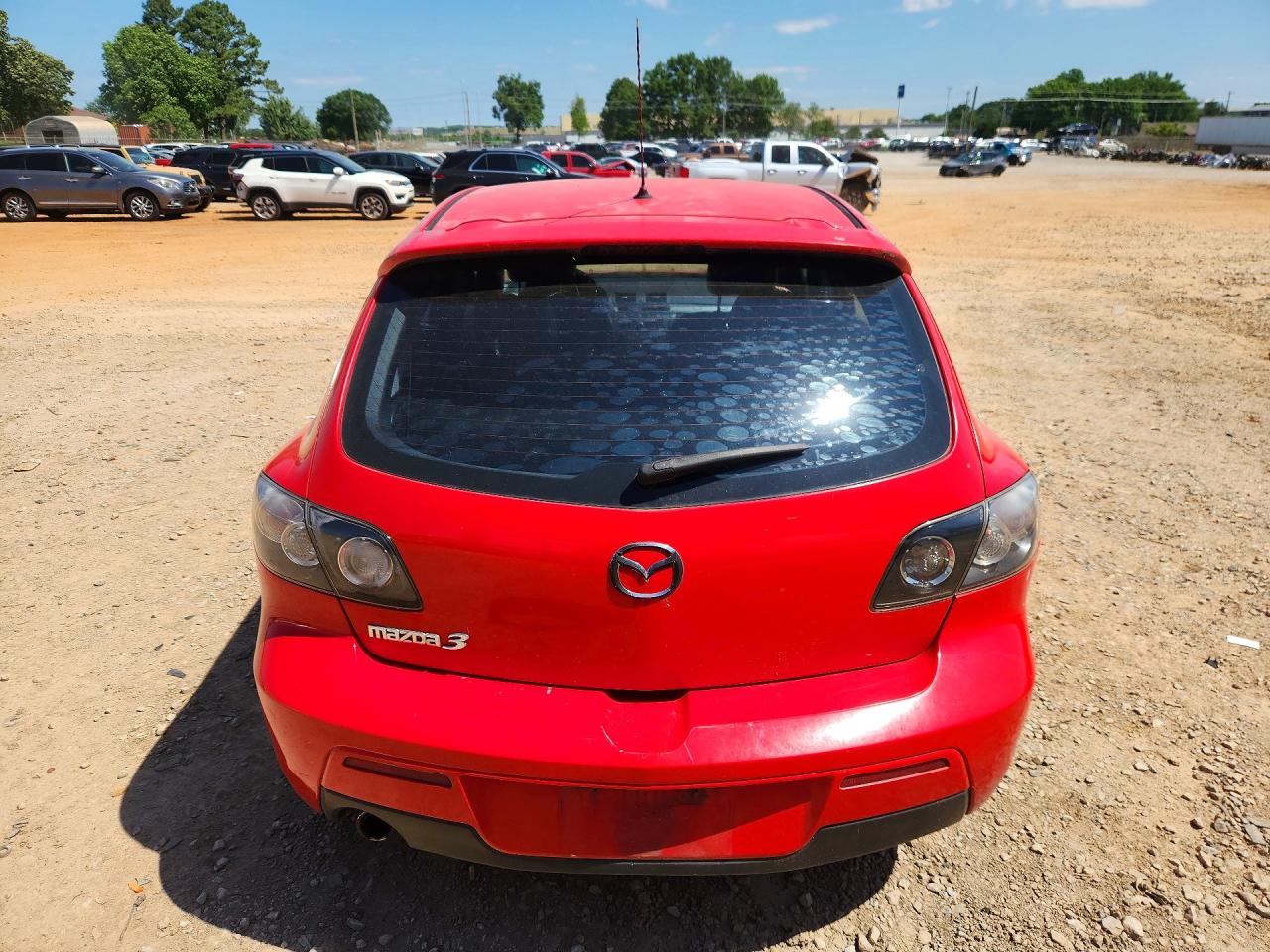 2007 Mazda 3 Hatchback Red vin: JM1BK343971610511