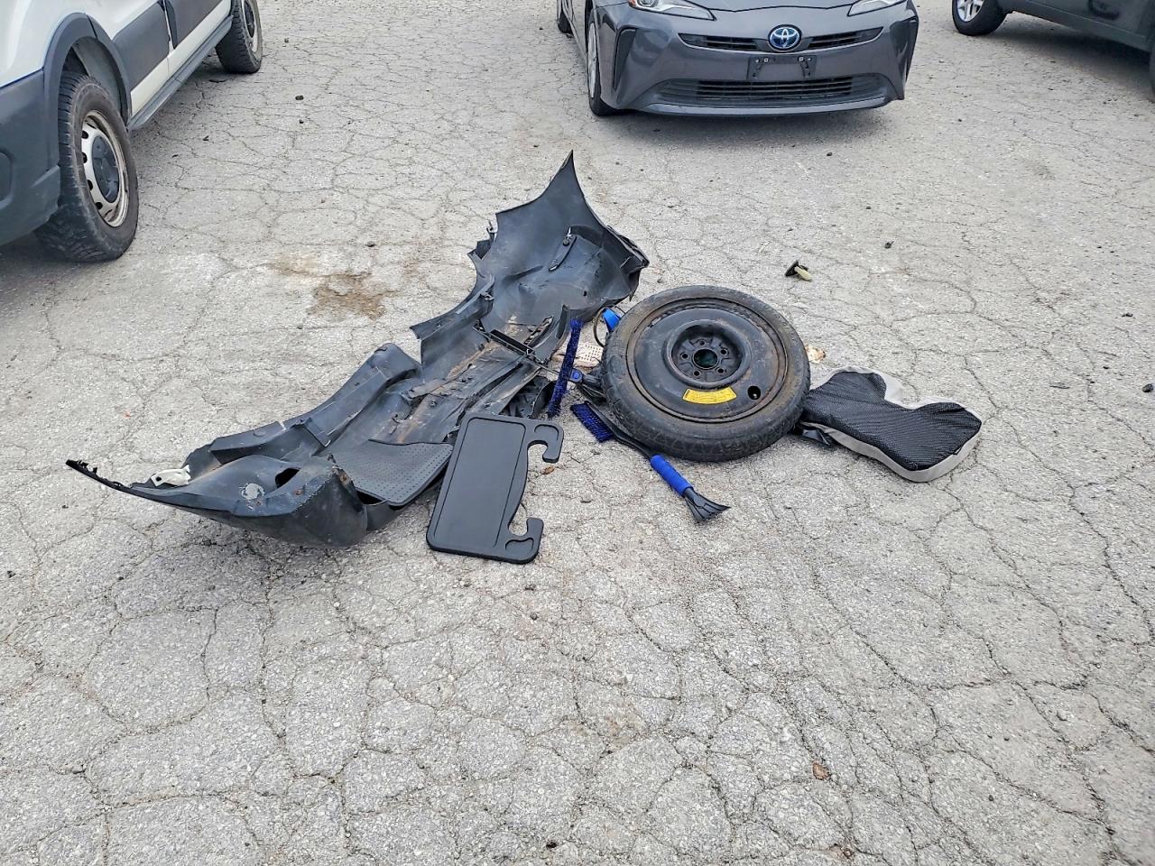2008 Mazda 3 Hatchback Two Tone vin: JM1BK343981837313