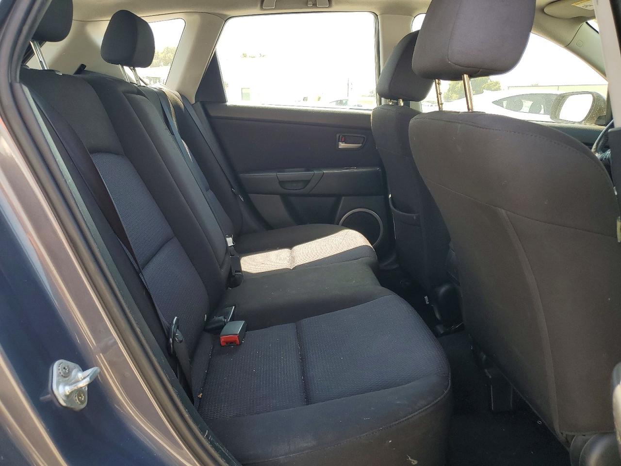 2008 Mazda 3 Hatchback Серый vin: JM1BK344081838407