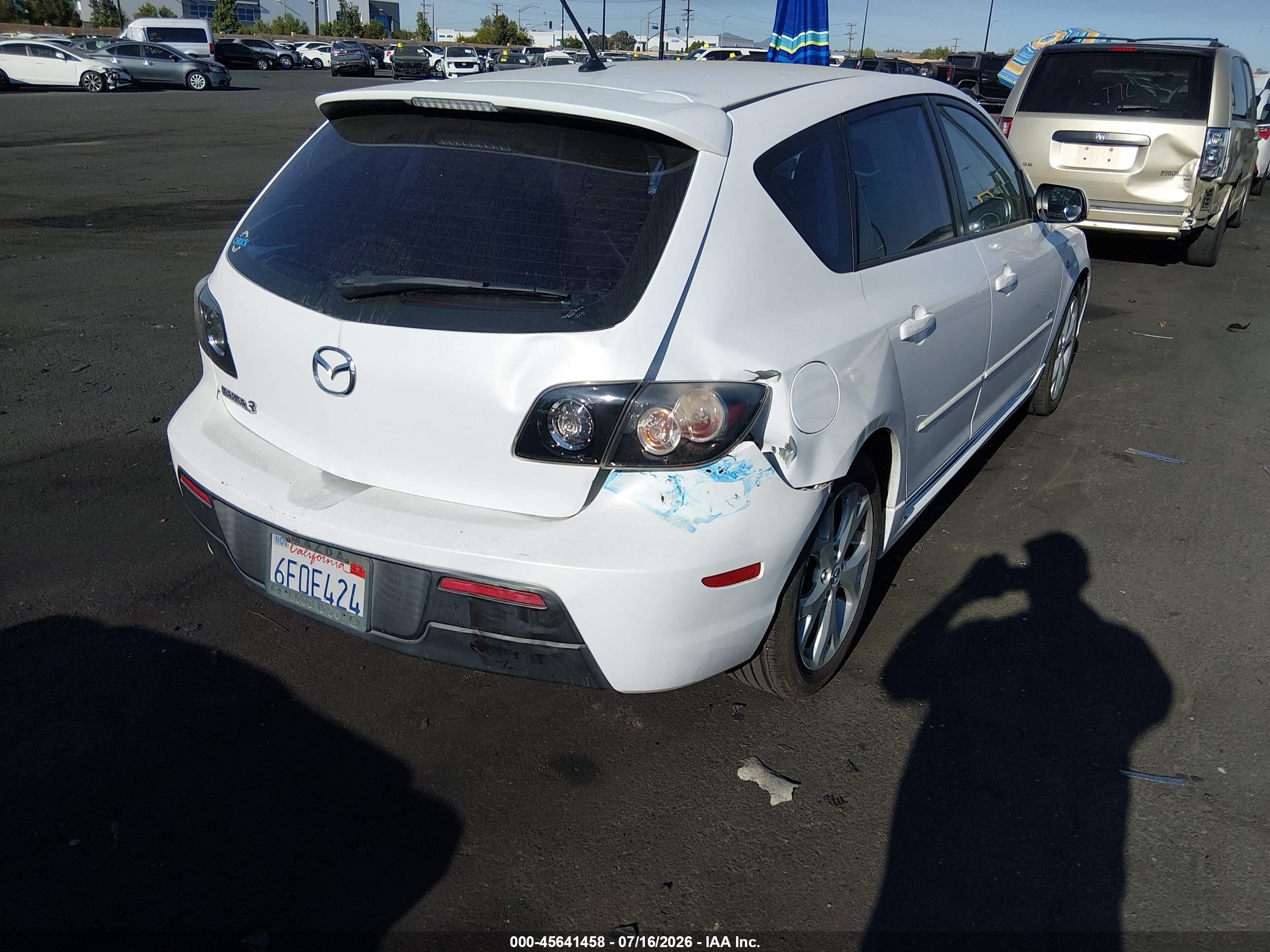 2009 Mazda Mazda3 S Touring White vin: JM1BK344191243860