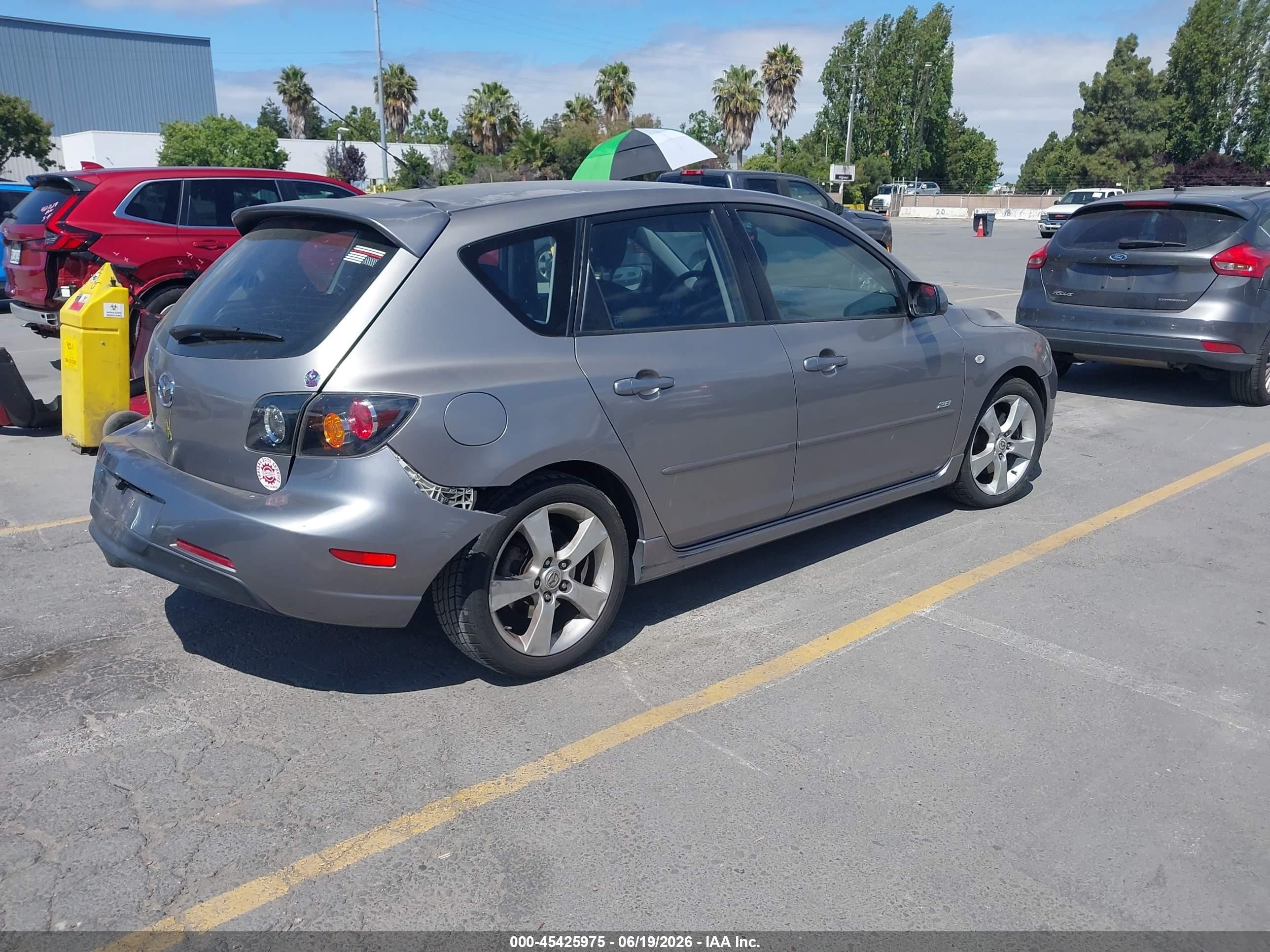 2006 Mazda Mazda3 S Touring Gray vin: JM1BK344361530600