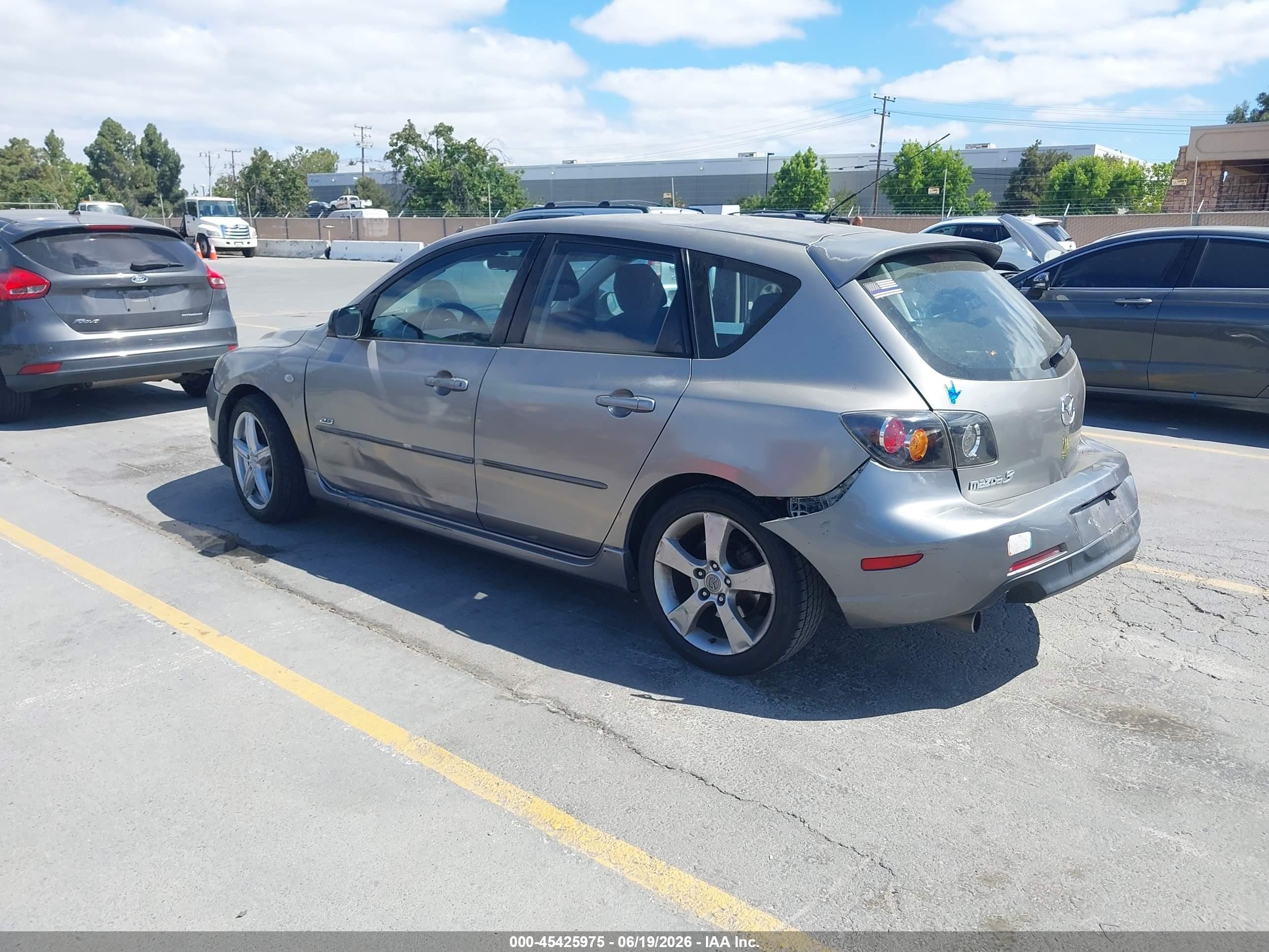 2006 Mazda Mazda3 S Touring Gray vin: JM1BK344361530600