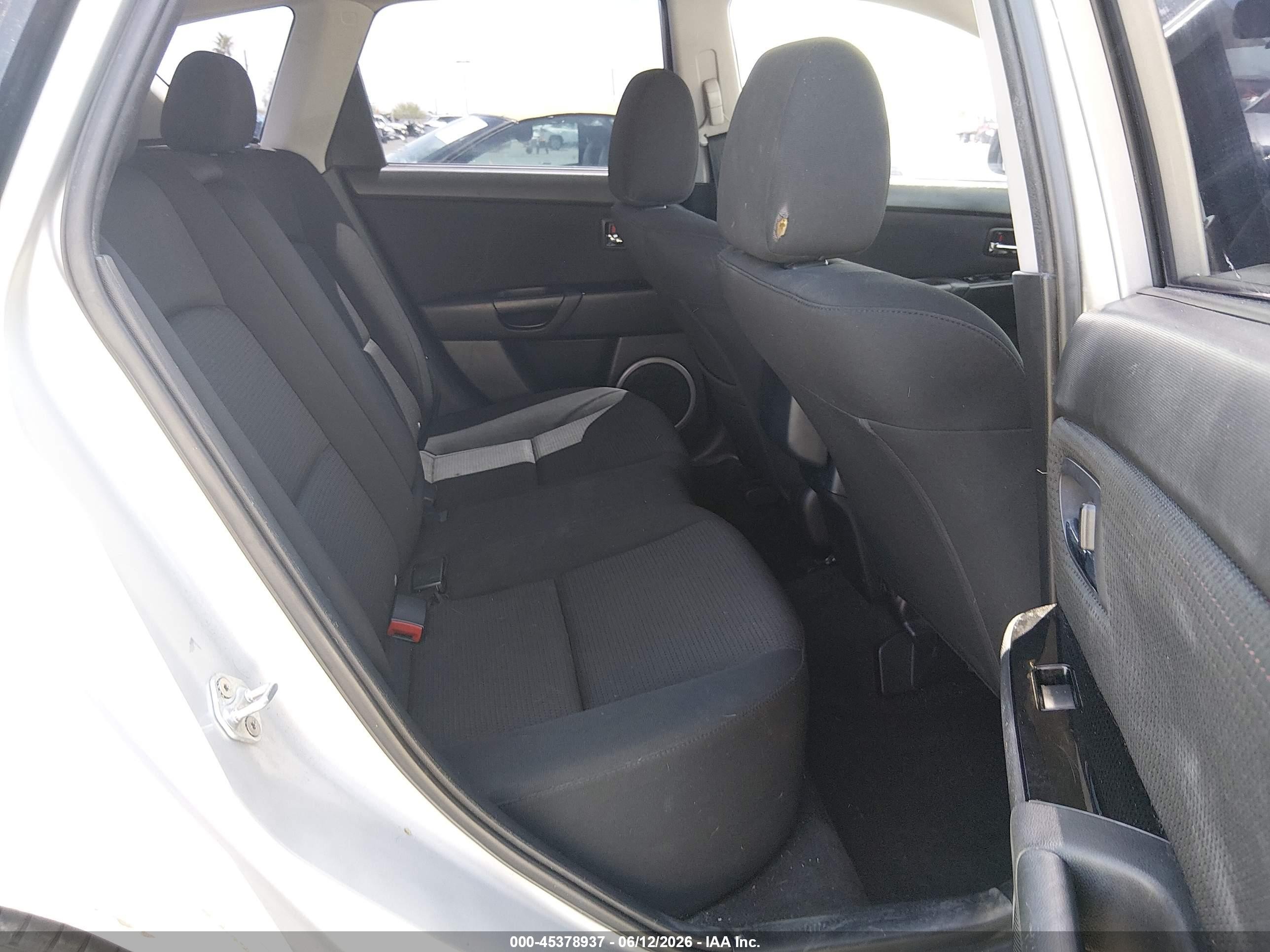 2008 Mazda Mazda3   Silver vin: JM1BK344381122195