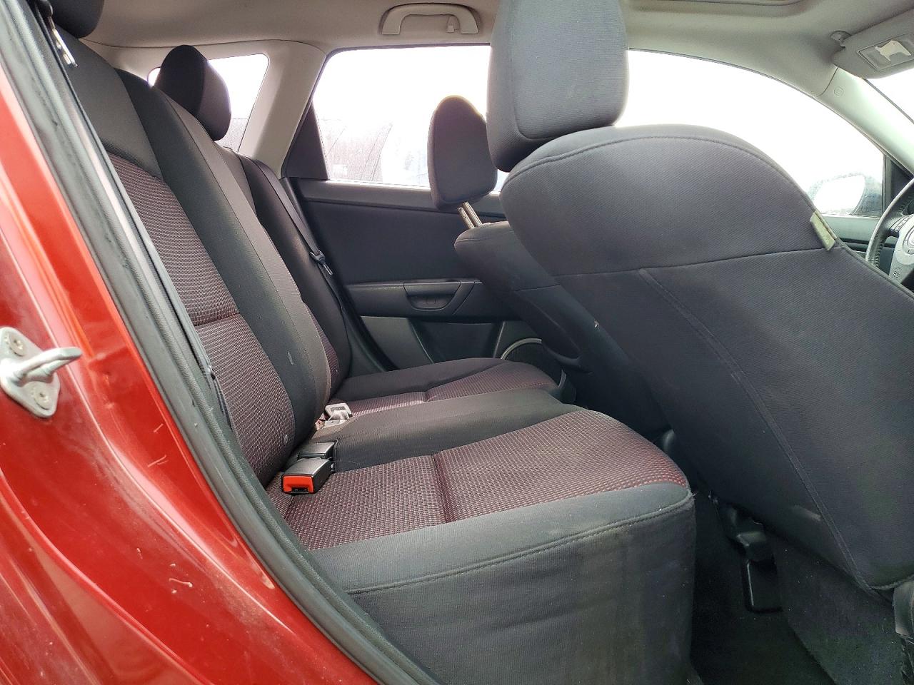 2006 Mazda 3 Hatchback Red vin: JM1BK344461485487