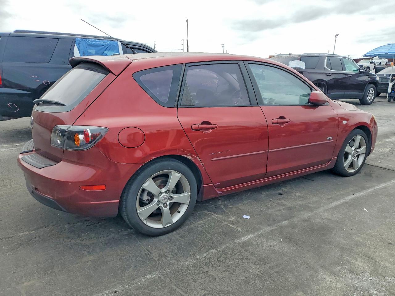 2006 Mazda 3 Hatchback Red vin: JM1BK344461485487
